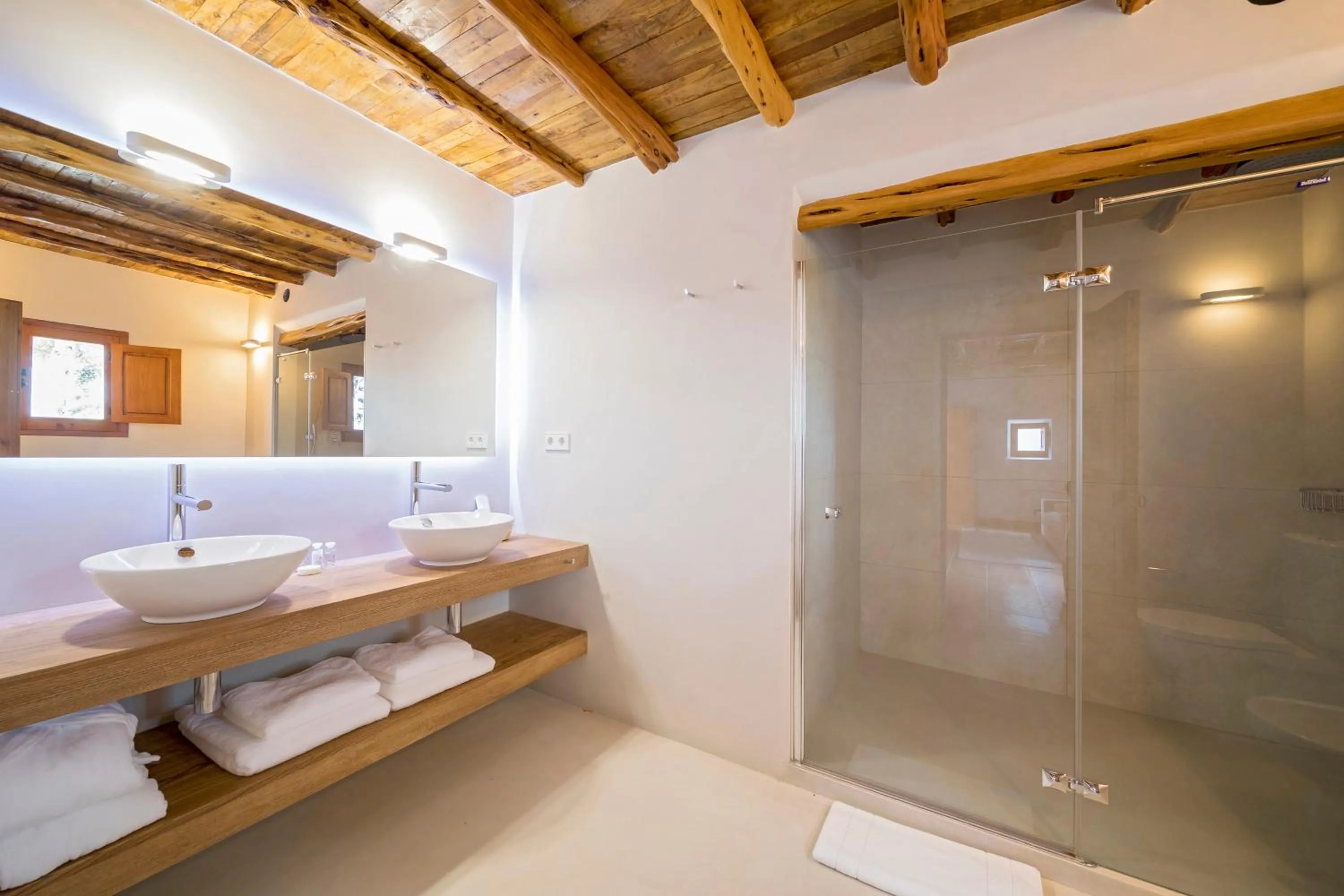 Shower in Agroturismo Can Toni Xumeu - Adults Only