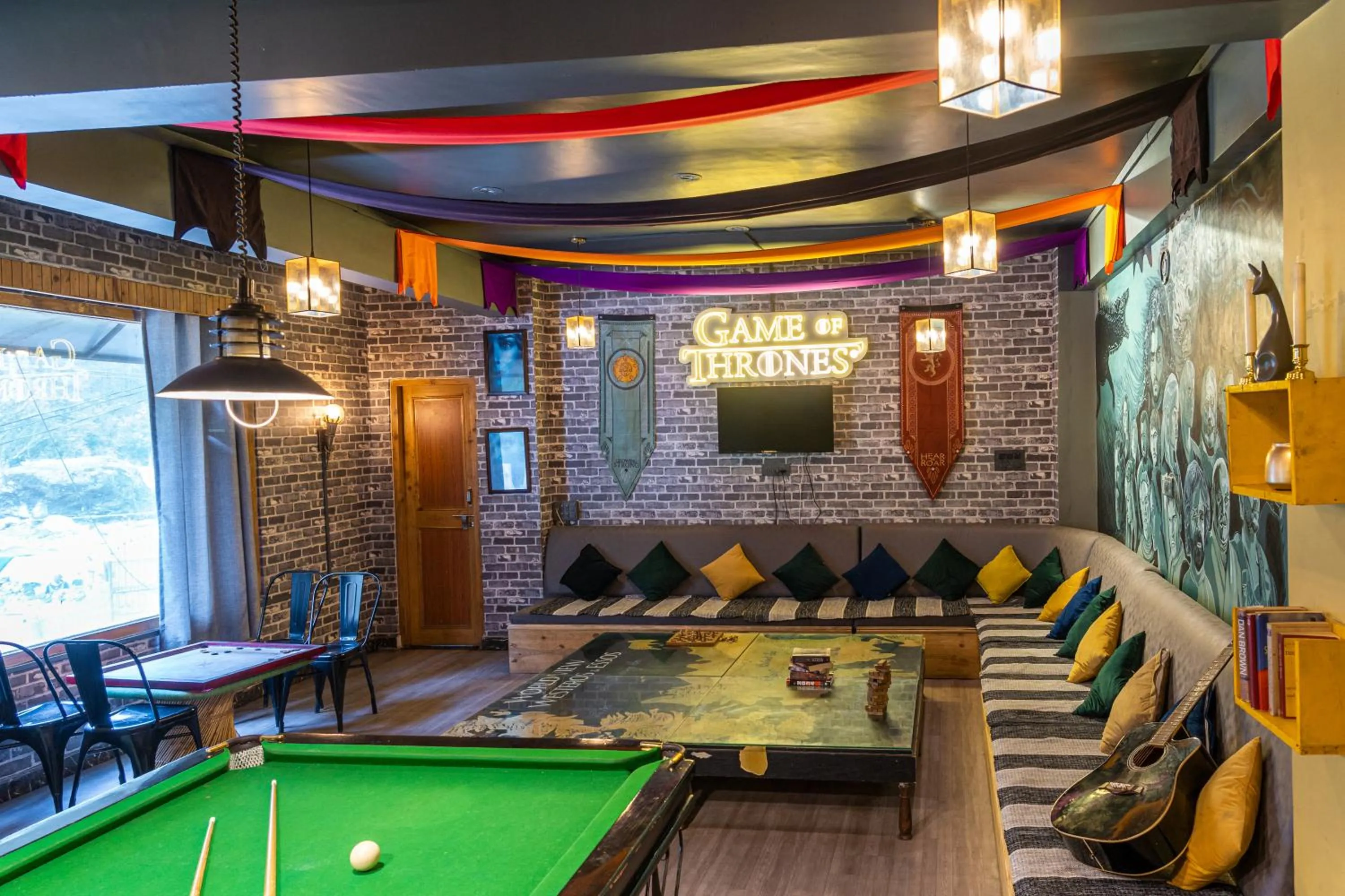 Game Room in Whoopers Hostel Kasol