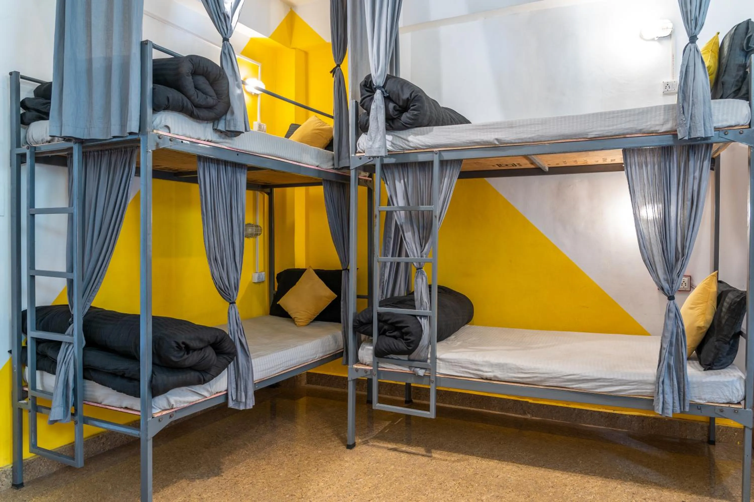 bunk bed, Bed in Whoopers Hostel Kasol