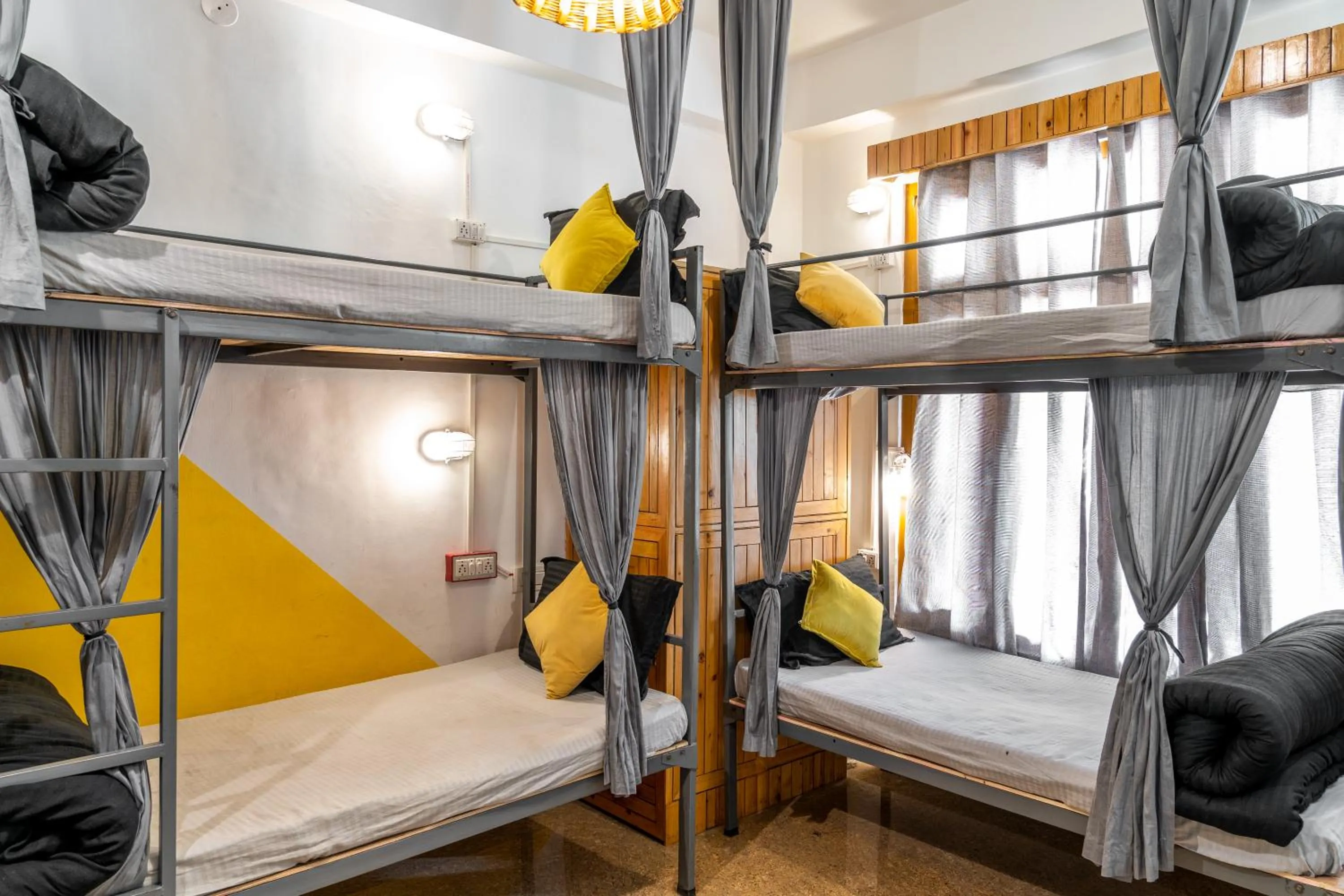 bunk bed, Bed in Whoopers Hostel Kasol