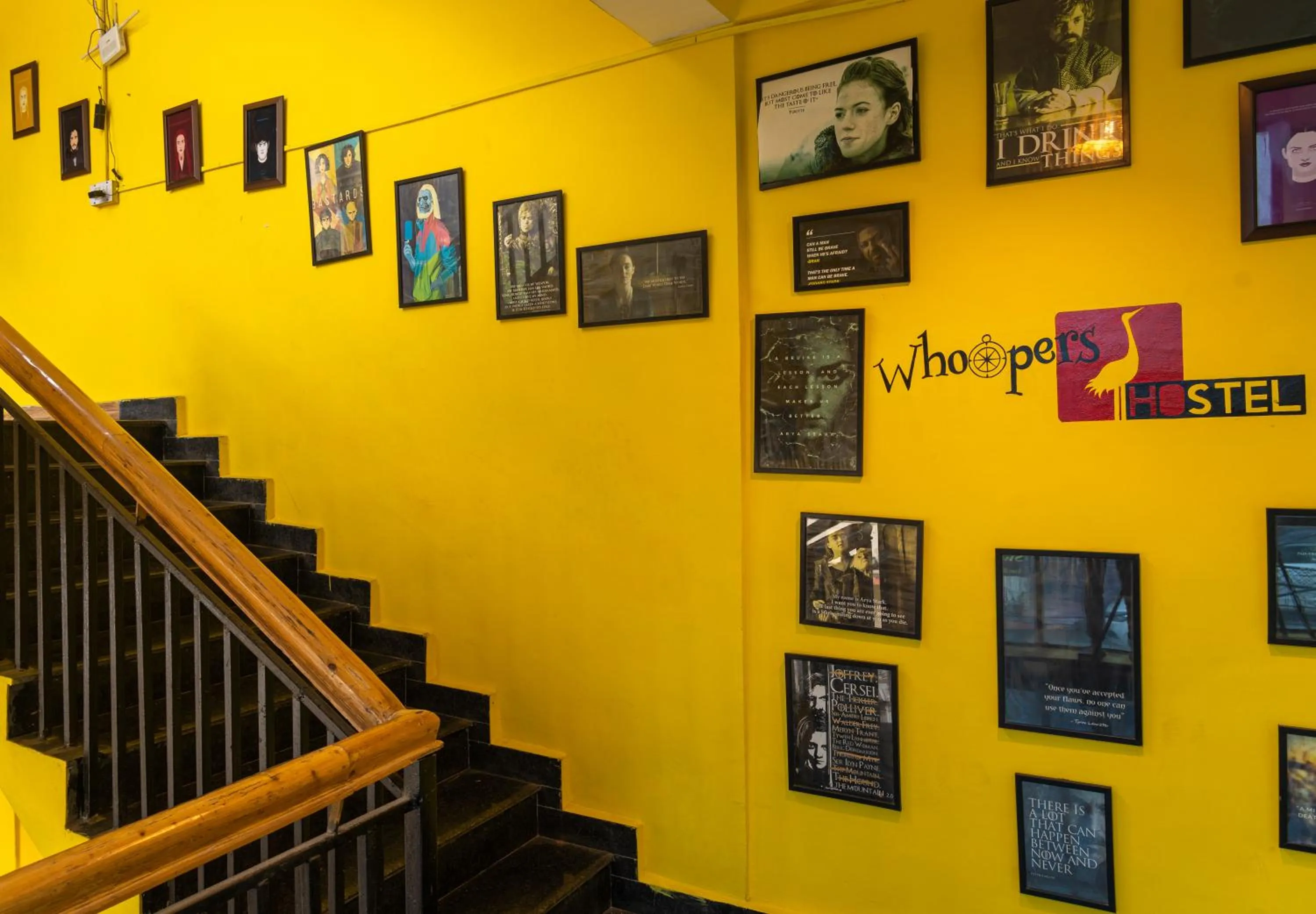 Lobby or reception in Whoopers Hostel Kasol