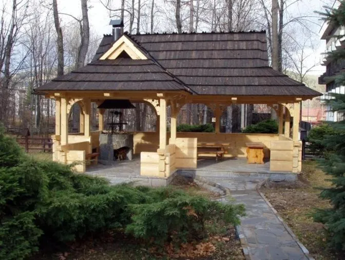 Facade/entrance in OW Jaskółka