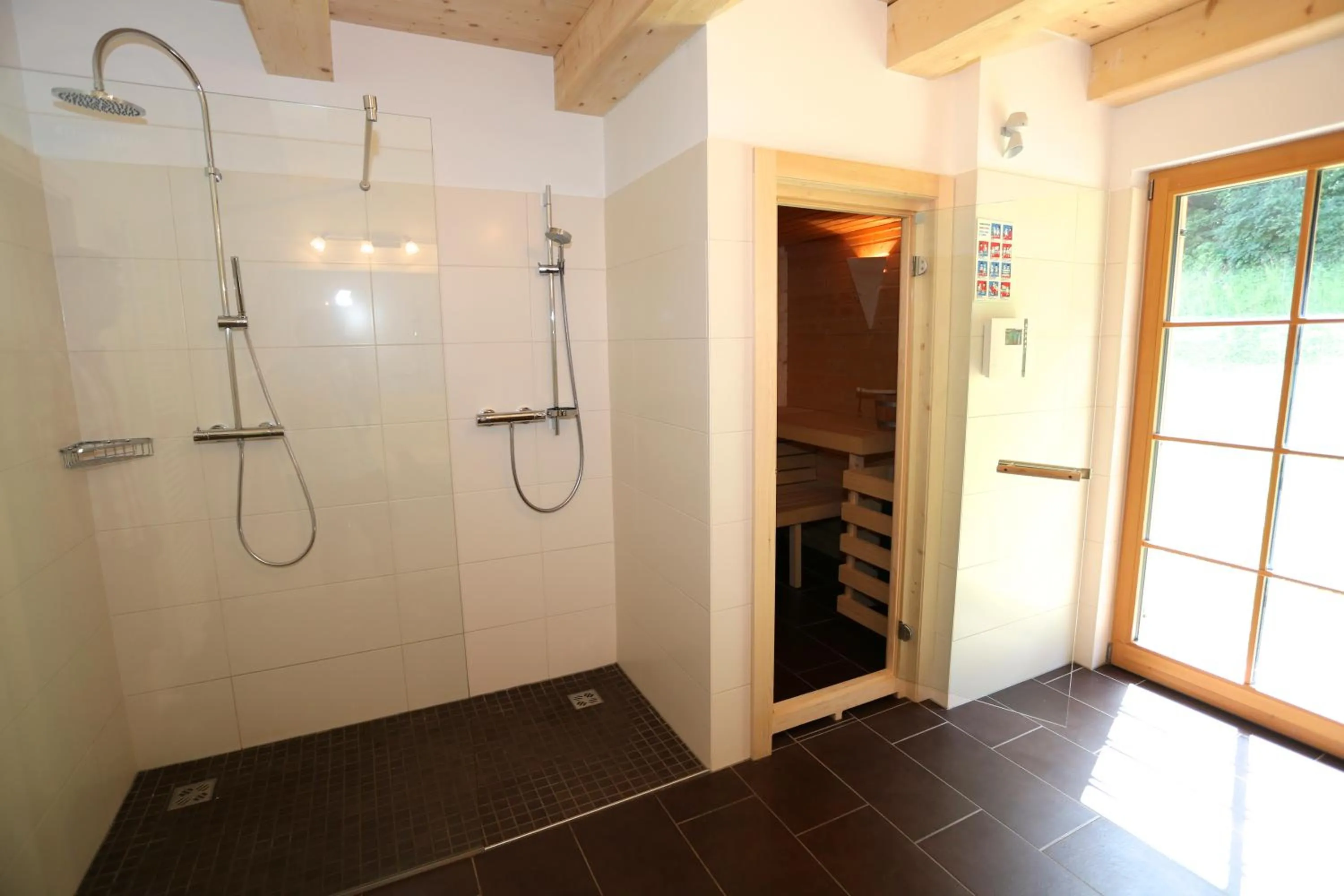 Shower in Hüttendorf Schladming