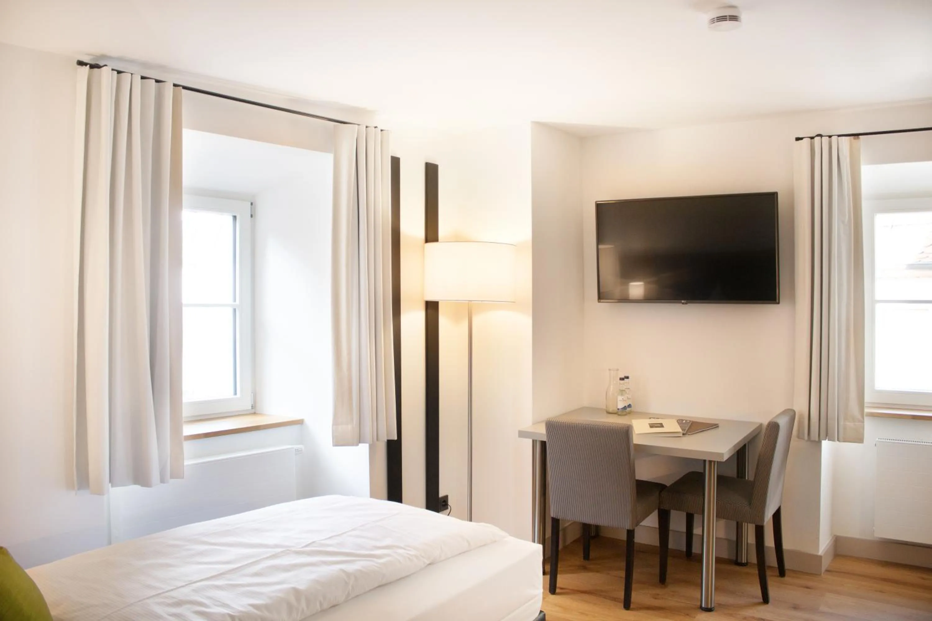 Photo of the whole room, Bed in MO Hotel by WMM Hotels