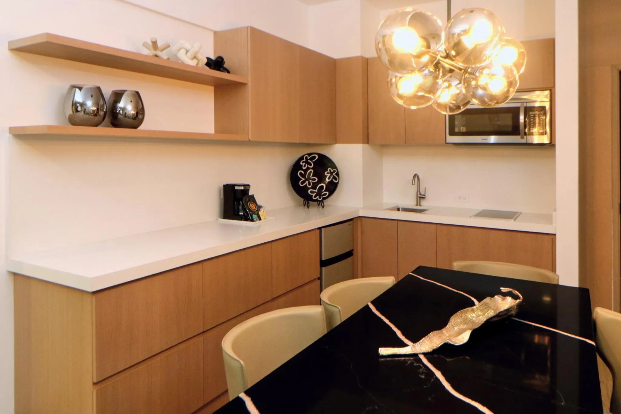 Photo of the whole room in Holiday Inn Tijuana Zona Rio by IHG