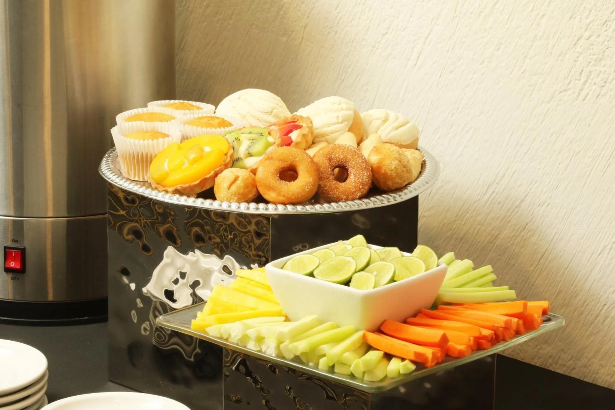 Meeting/conference room in Holiday Inn Tijuana Zona Rio by IHG