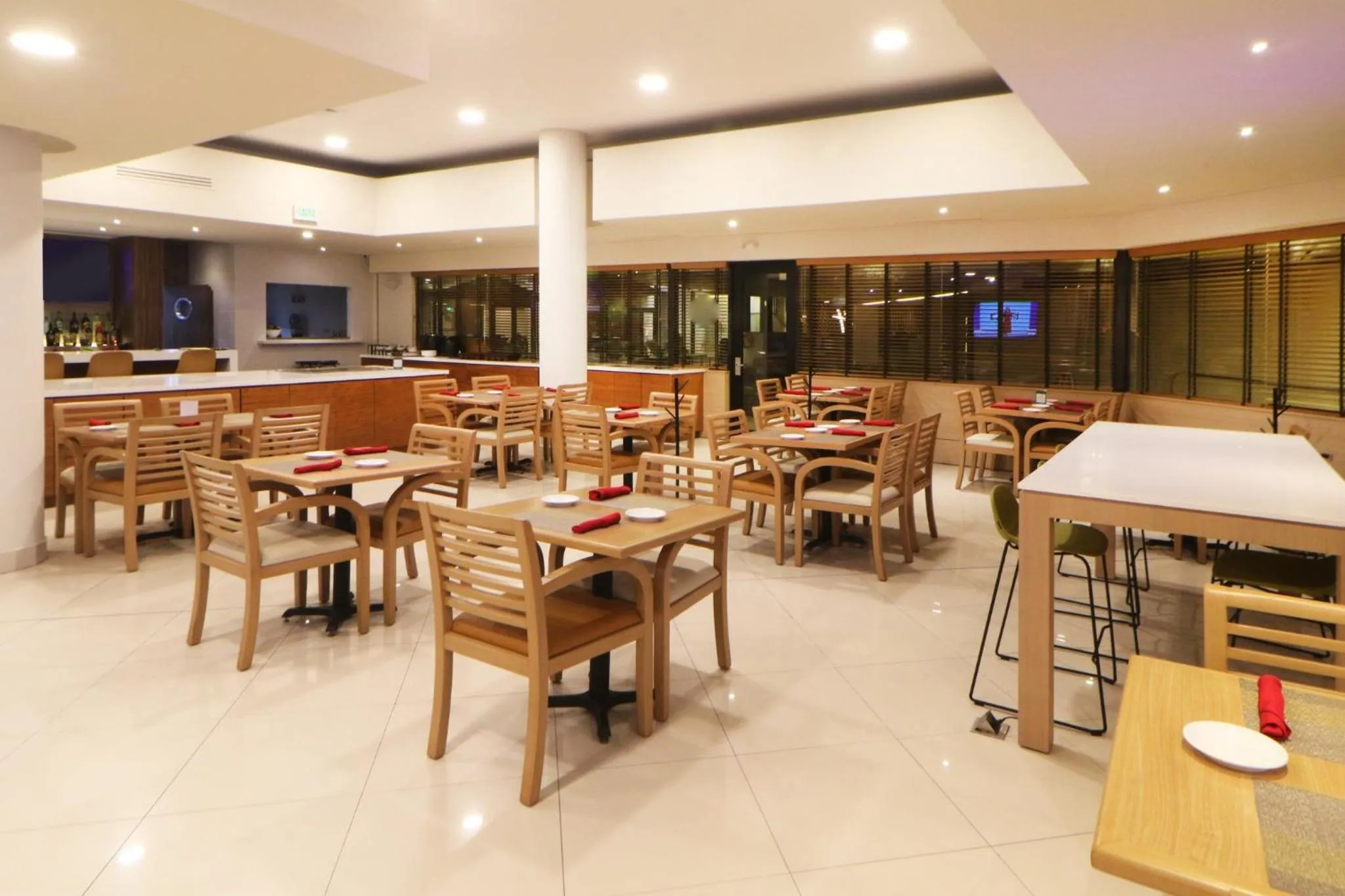 Restaurant/places to eat in Holiday Inn Tijuana Zona Rio by IHG
