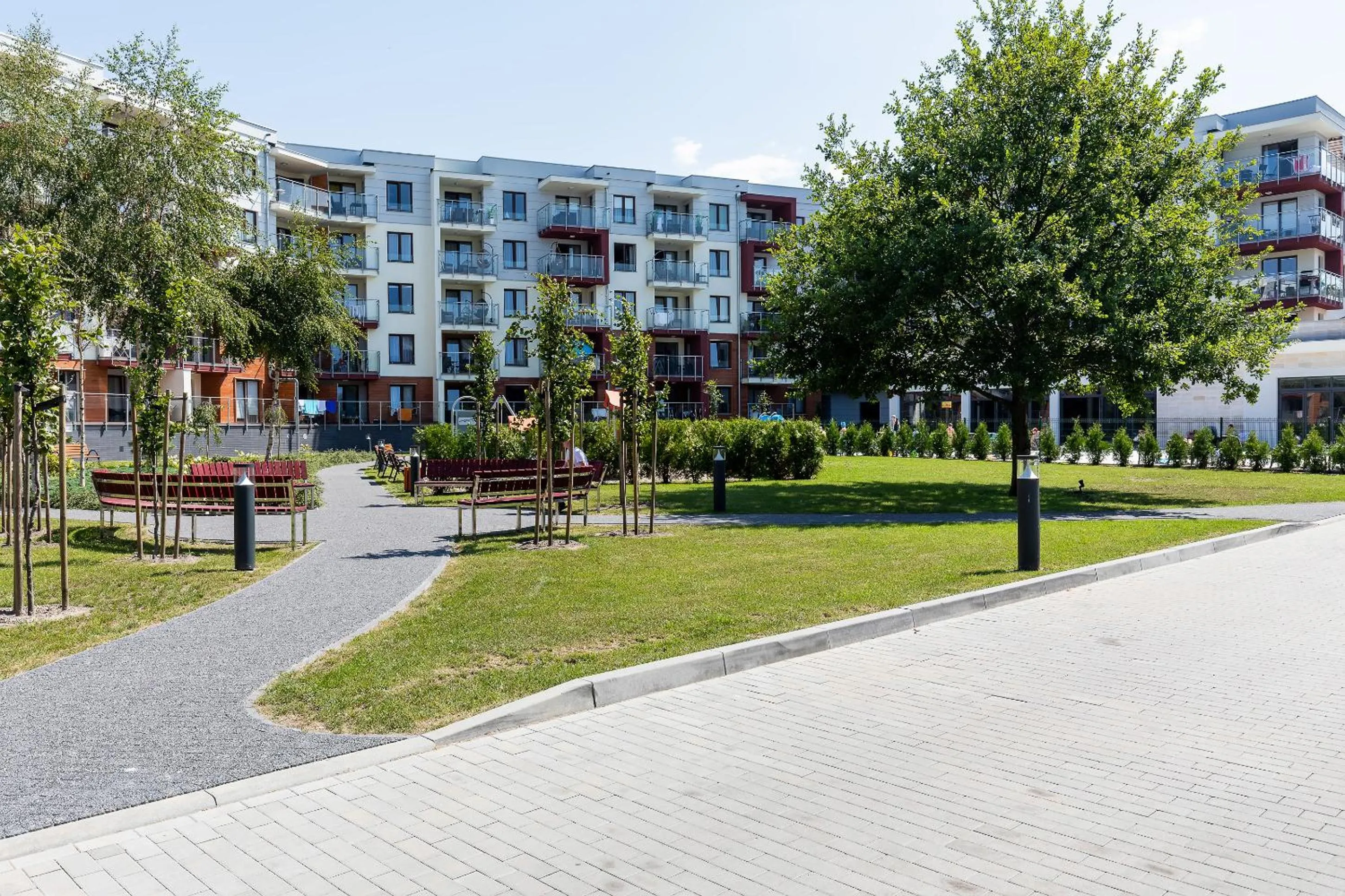 Property building in Apartamenty Polanki Park BASEN, SAUNA & SIŁOWNIA by Noclegi Renters