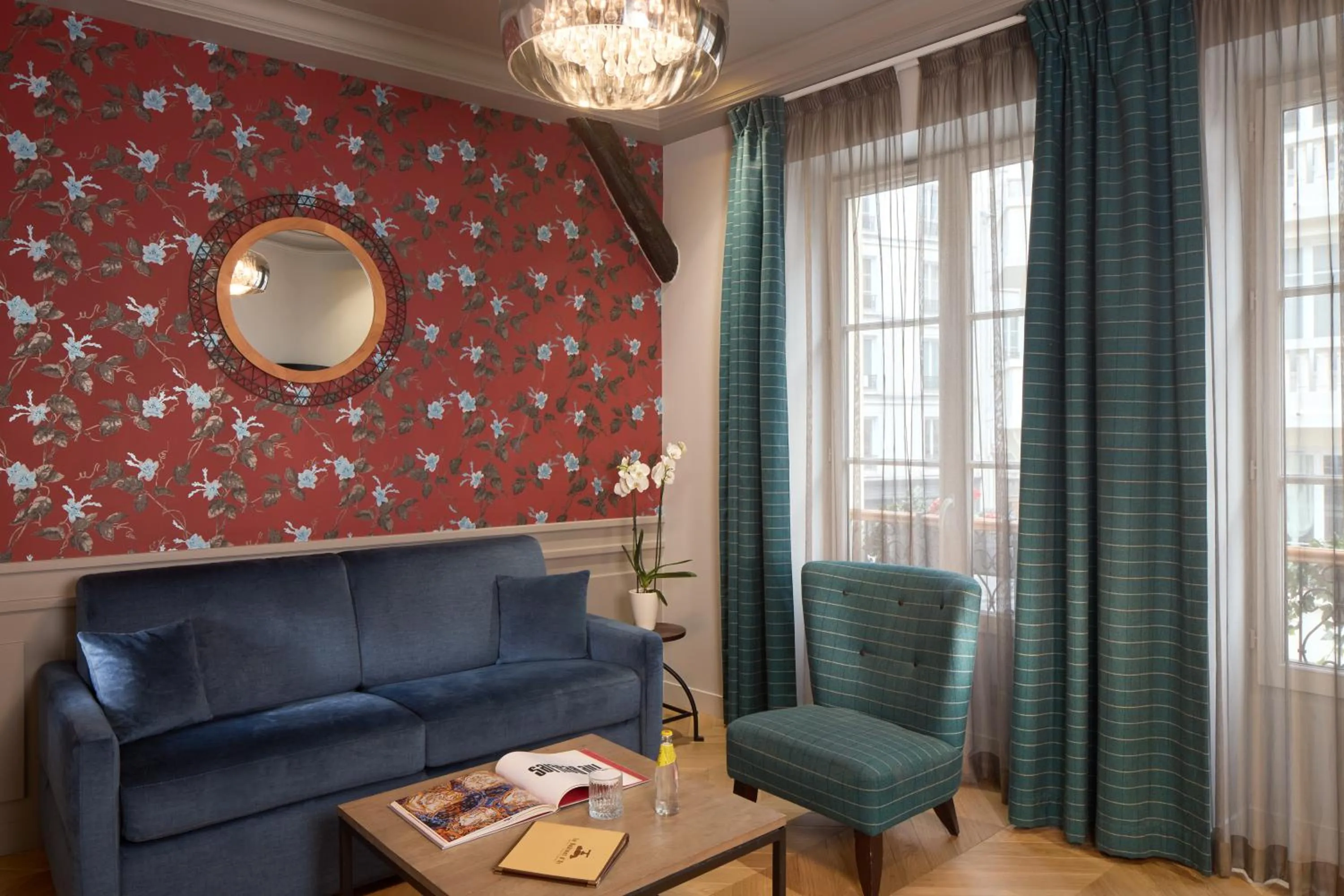 Seating area in Le Robinet d'Or Paris Canal Saint Martin