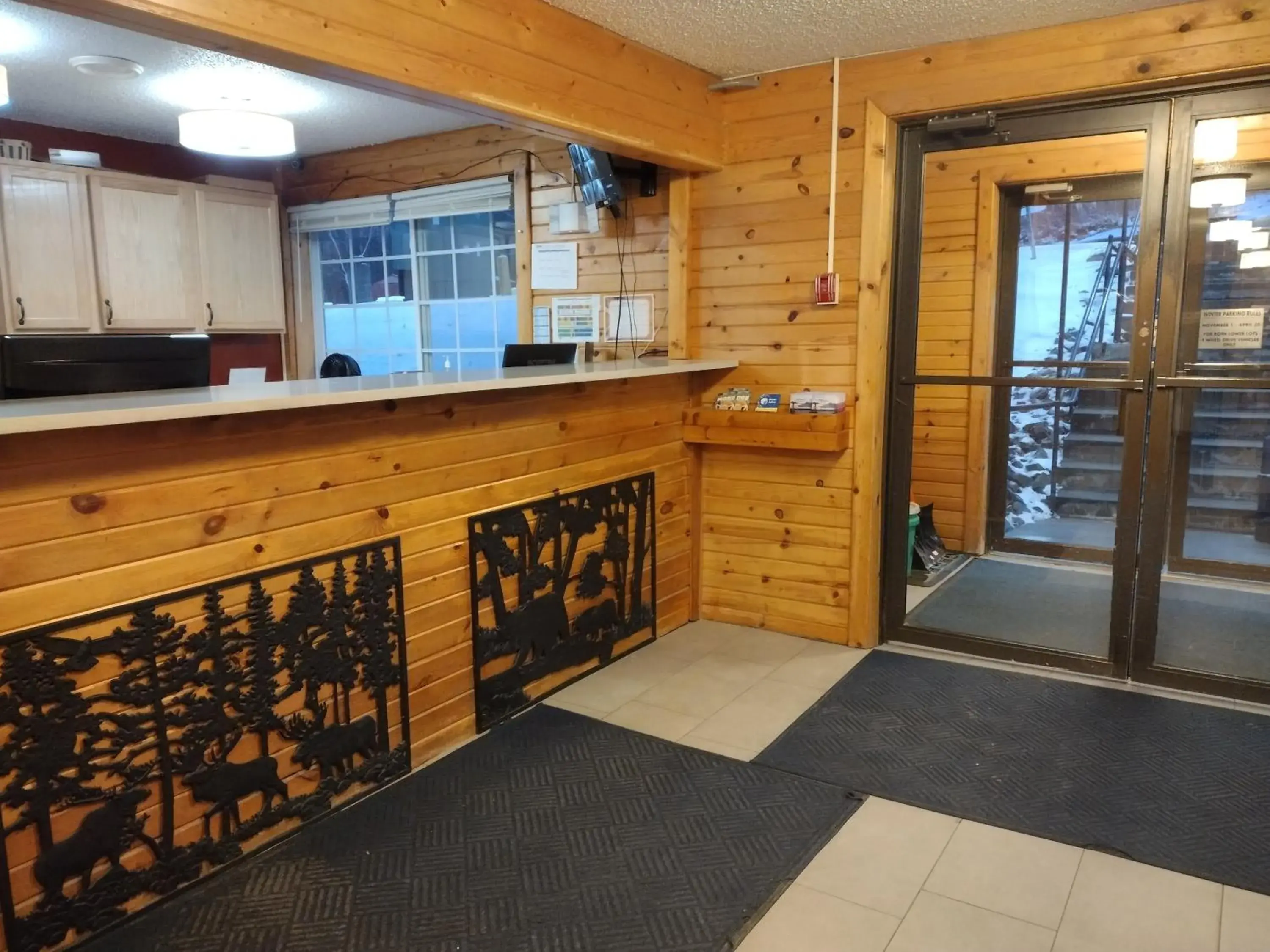 Lobby or reception in Americas Best Value Inn - Duluth Spirit Mountain Inn Lobby or reception in Americas Best Value Inn - Duluth Spirit Mountain Inn