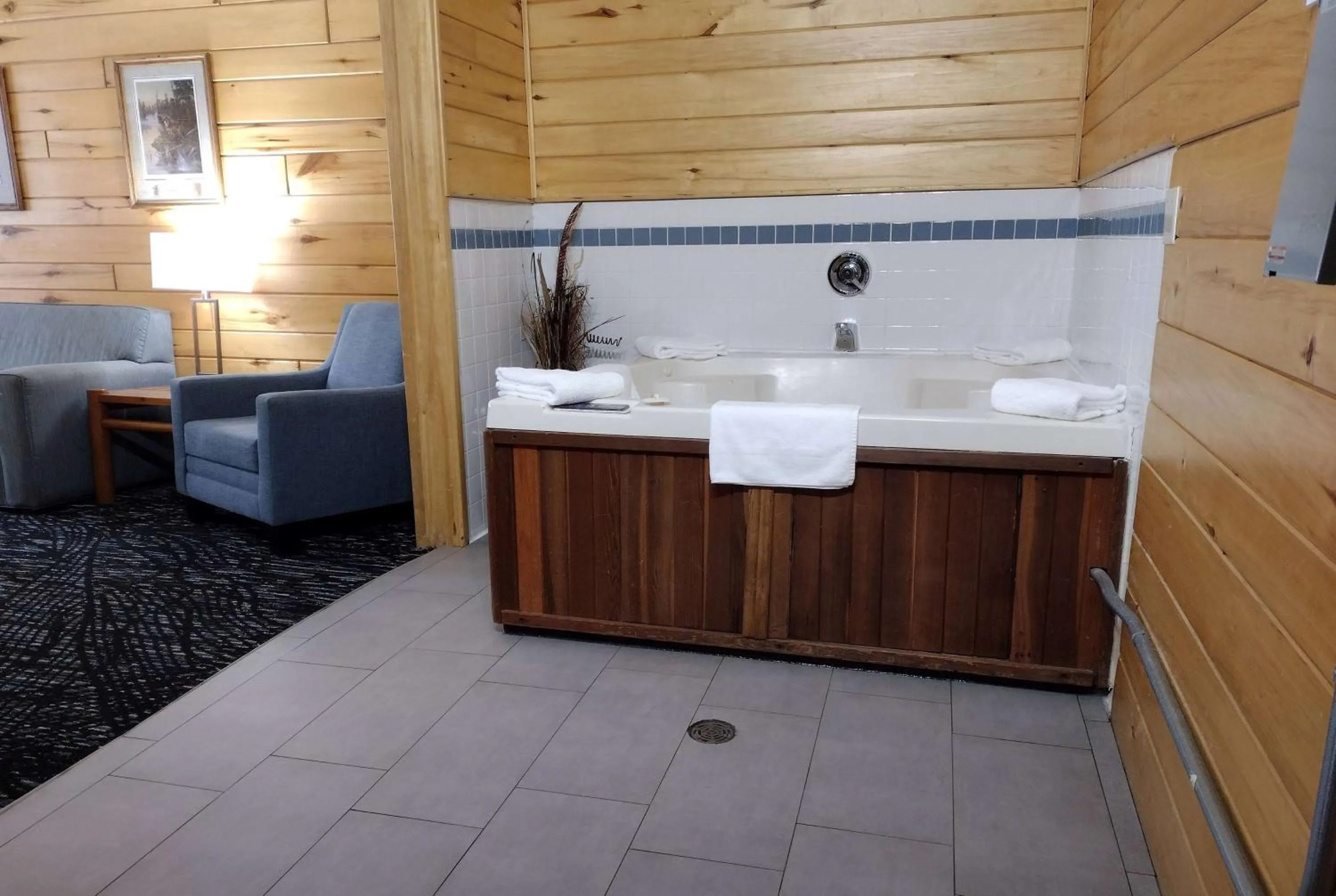 Photo of the whole room in Americas Best Value Inn - Duluth Spirit Mountain Inn