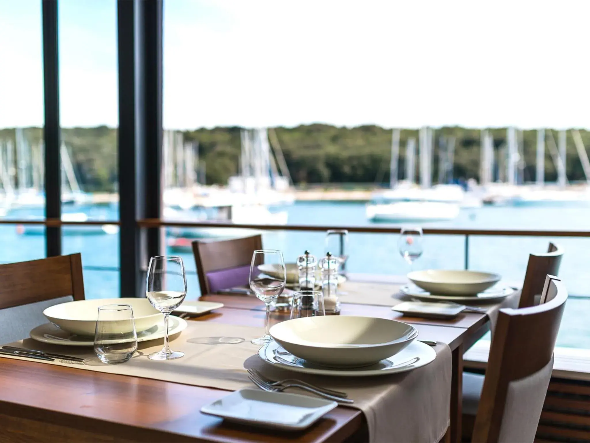 Restaurant/places to eat in Ribarska Koliba Resort Restaurant/places to eat in Ribarska Koliba Resort