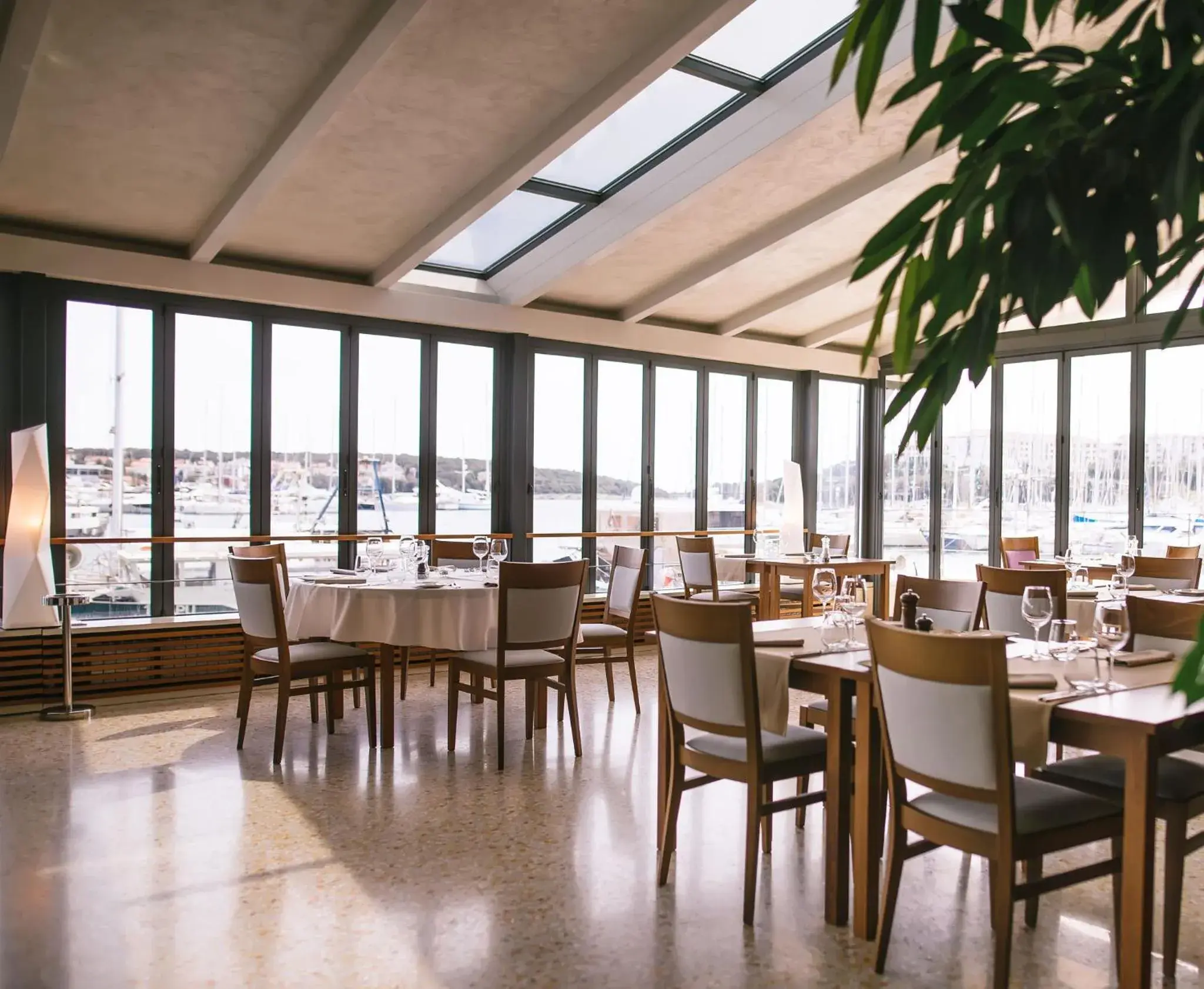 Restaurant/places to eat in Ribarska Koliba Resort Restaurant/places to eat in Ribarska Koliba Resort