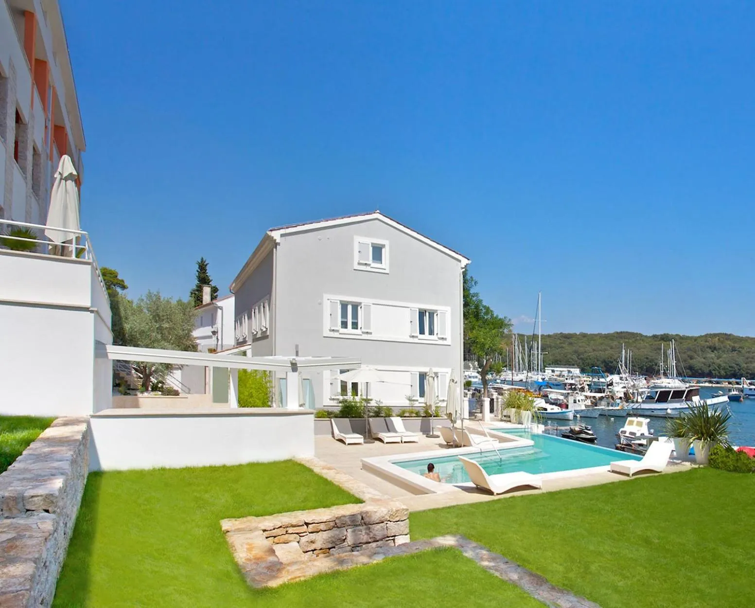 Swimming pool in Ribarska Koliba Resort