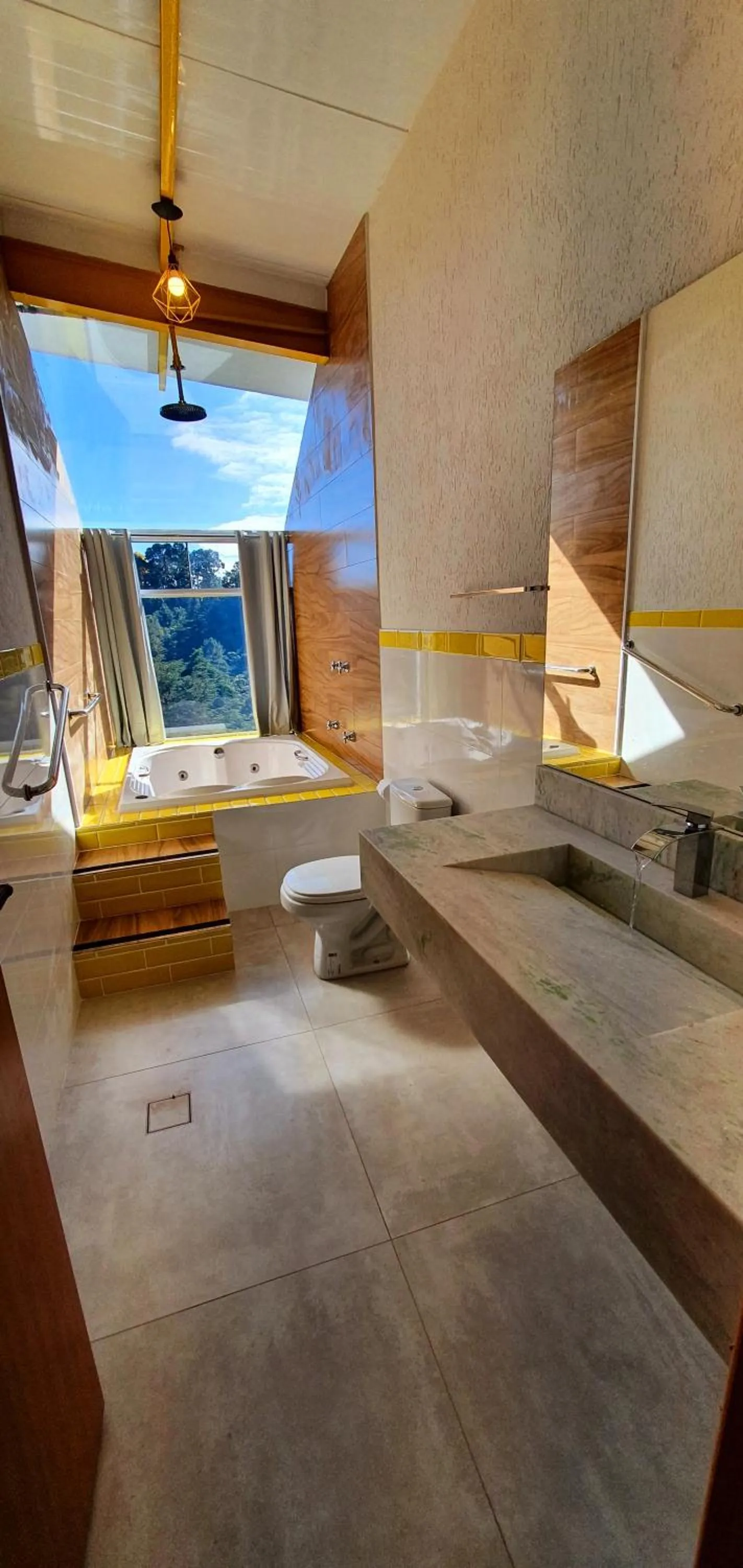 Golden Forest Pousada