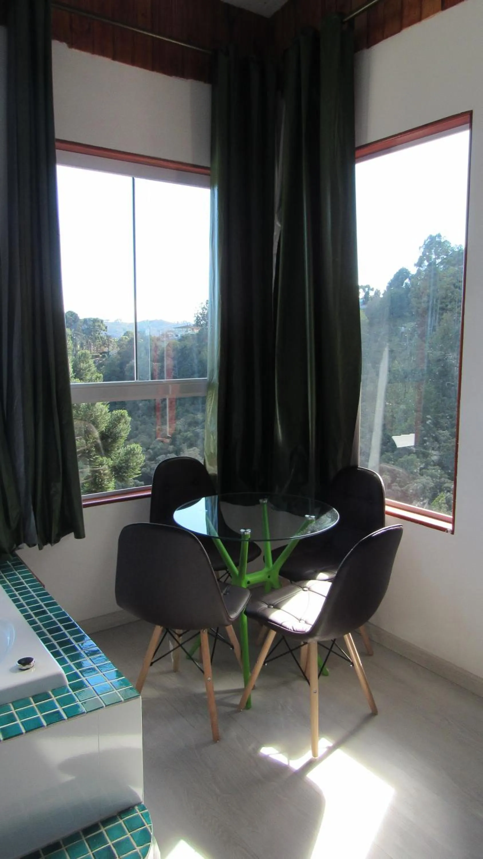 Golden Forest Pousada