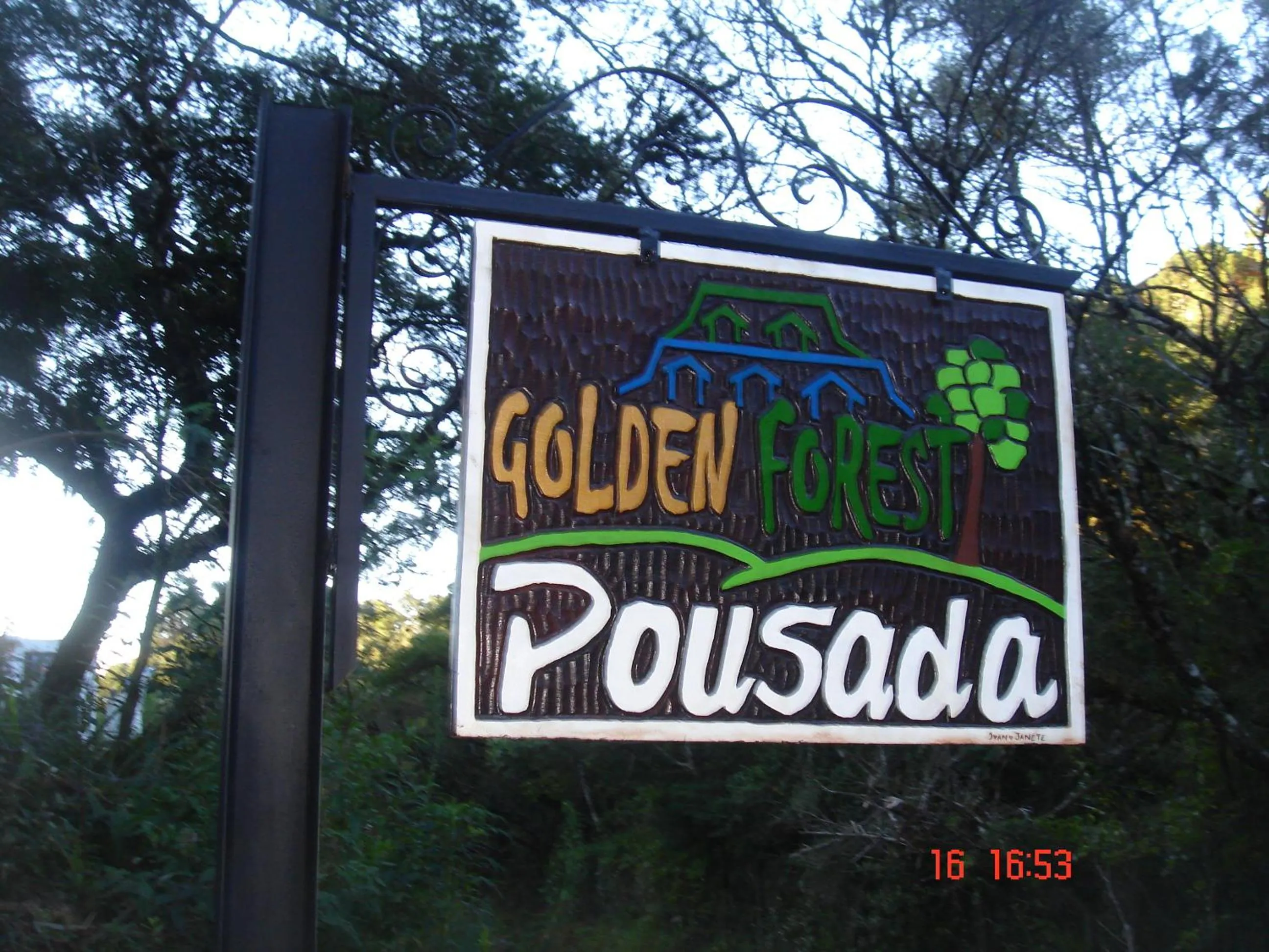 Facade/entrance in Golden Forest Pousada