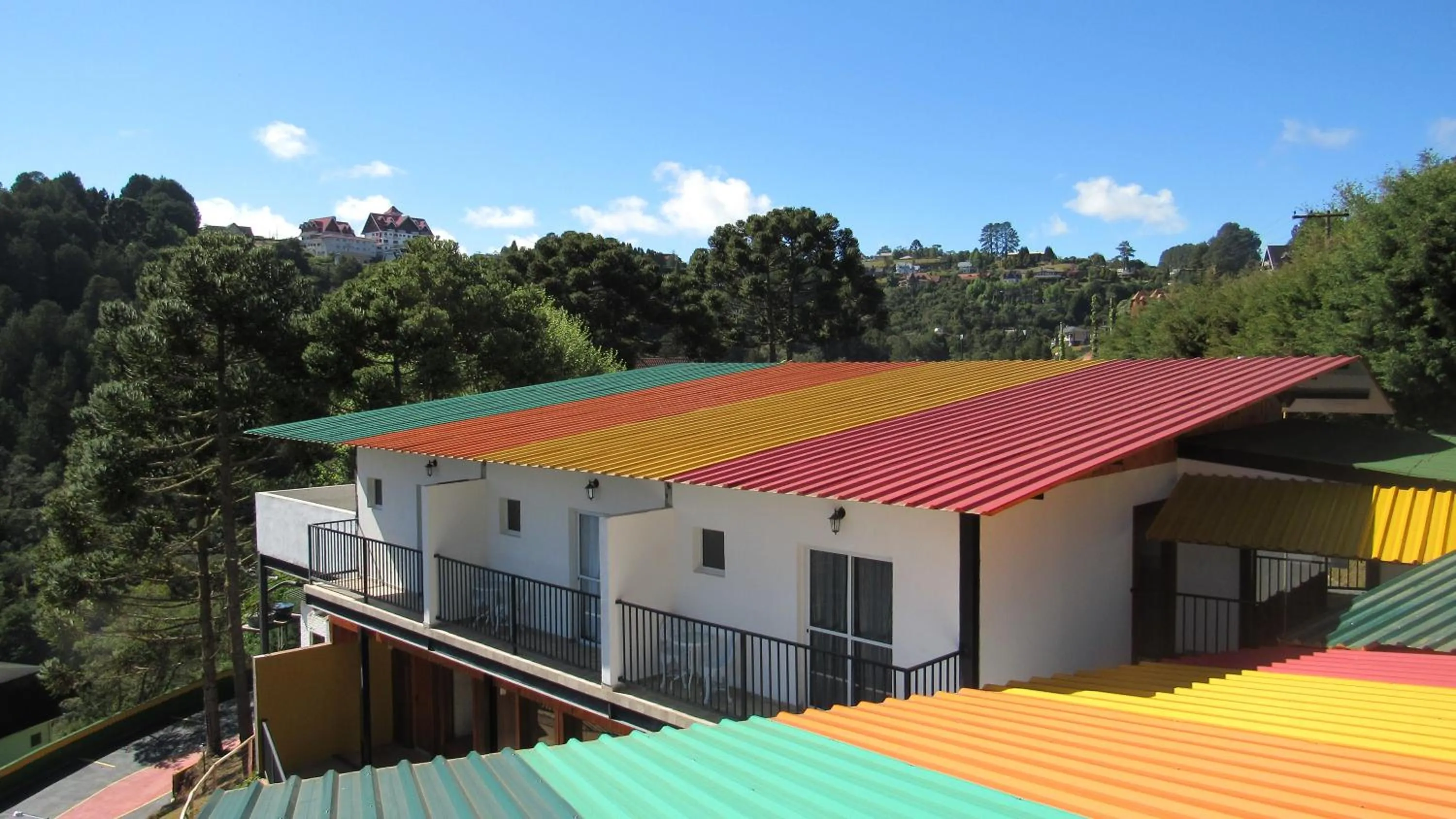 Golden Forest Pousada