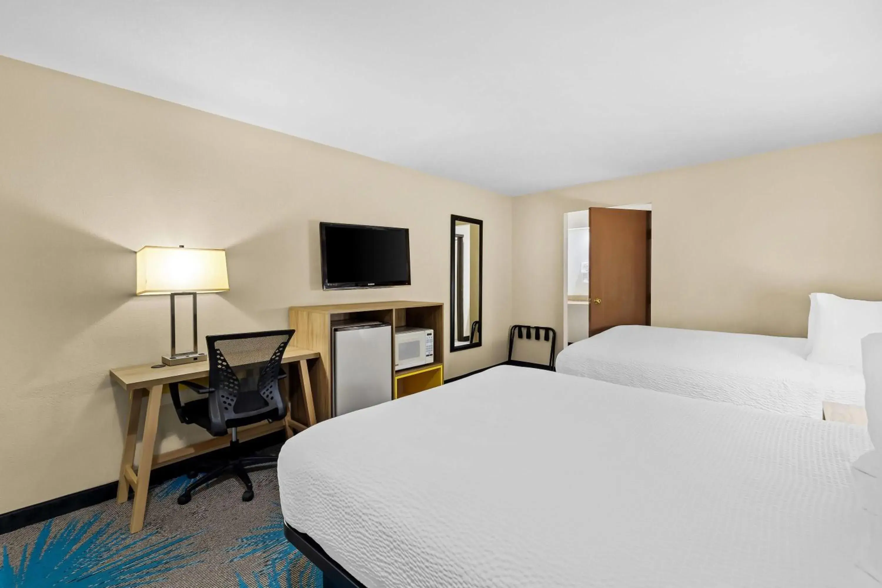 Bed in Days Inn by Wyndham Tucson Airport Bed in Days Inn by Wyndham Tucson Airport