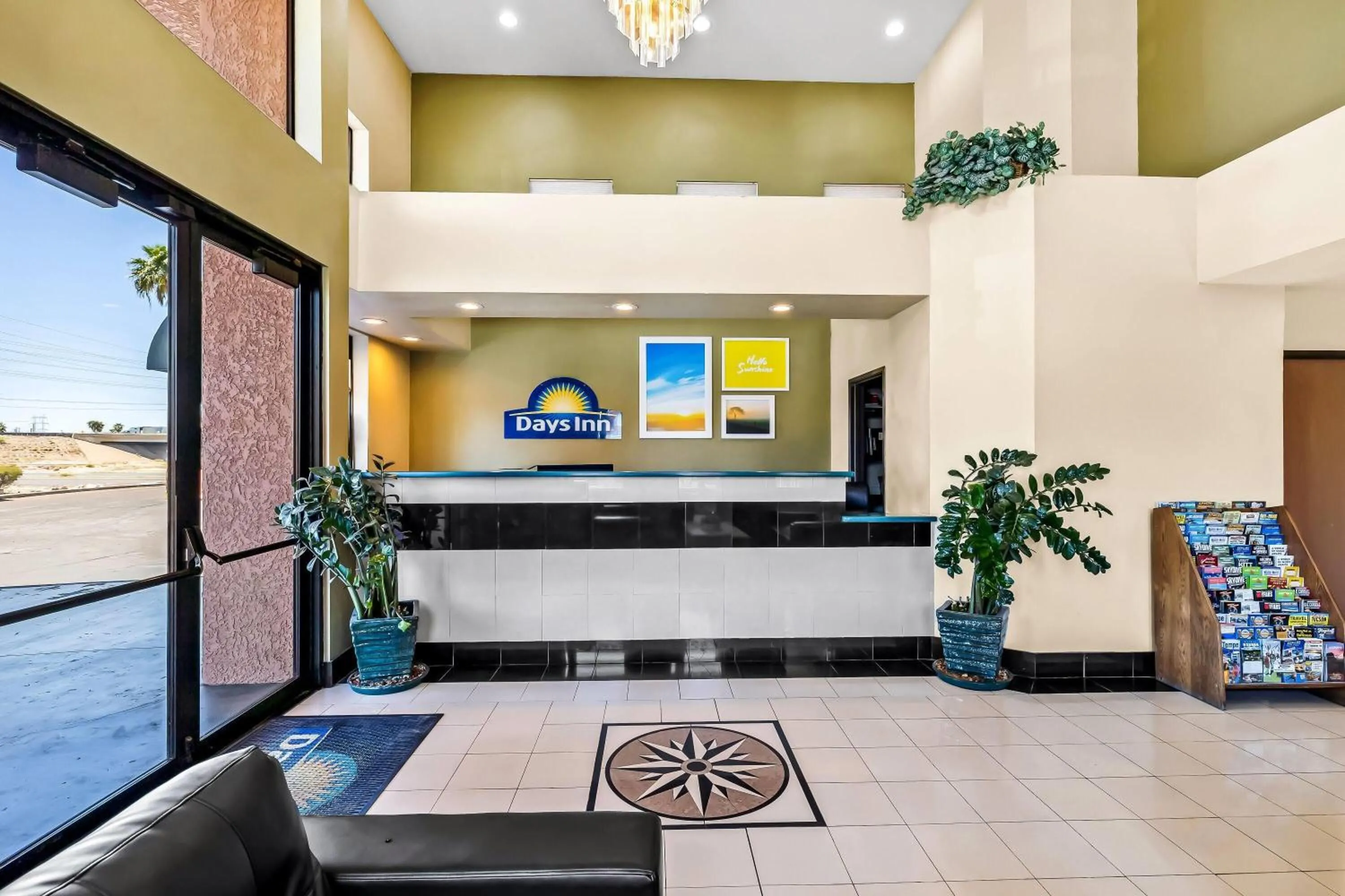 Lobby or reception in Days Inn by Wyndham Tucson Airport