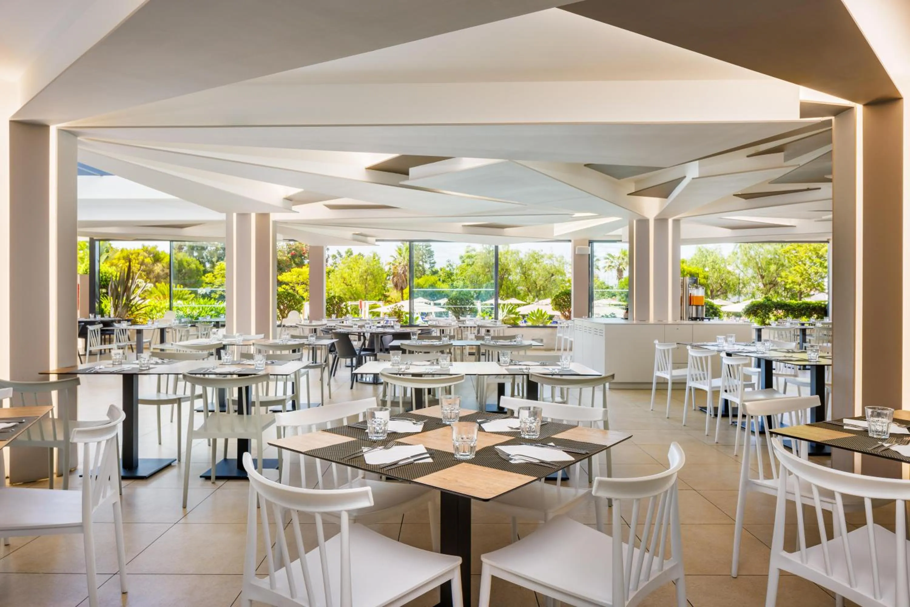 Restaurant/places to eat in Jupiter Albufeira Hotel - Family & Fun - All Inclusive