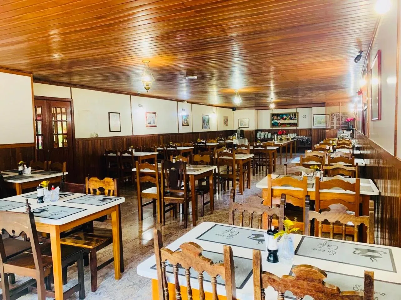 Restaurant/places to eat in Hotel Refúgio Alpino