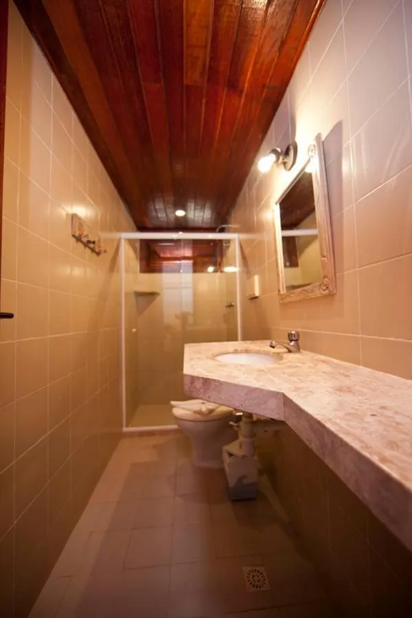 Shower in Pousada Bichelenga