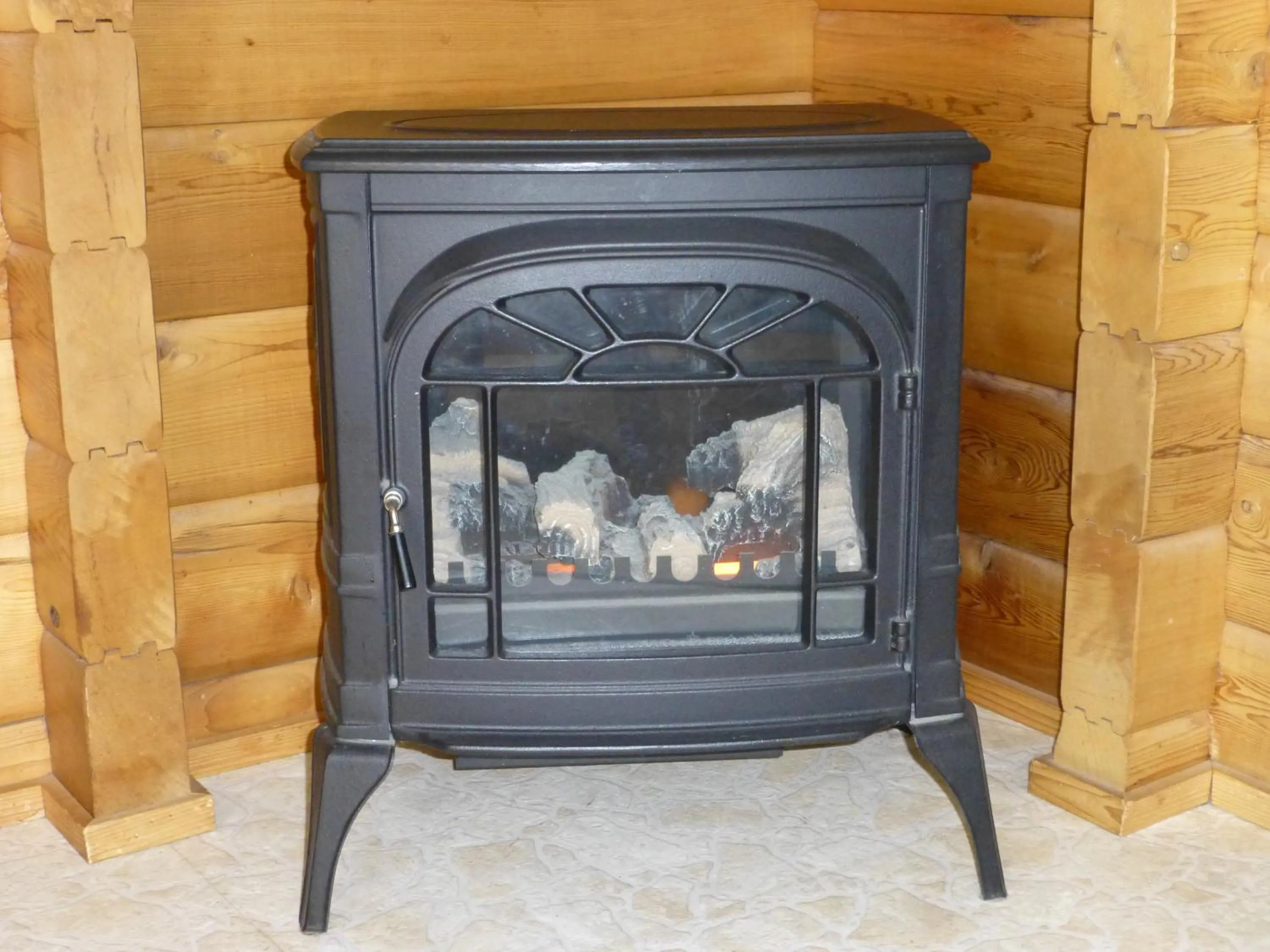 Decorative detail in Mica Mountain Lodge & Log Cabins