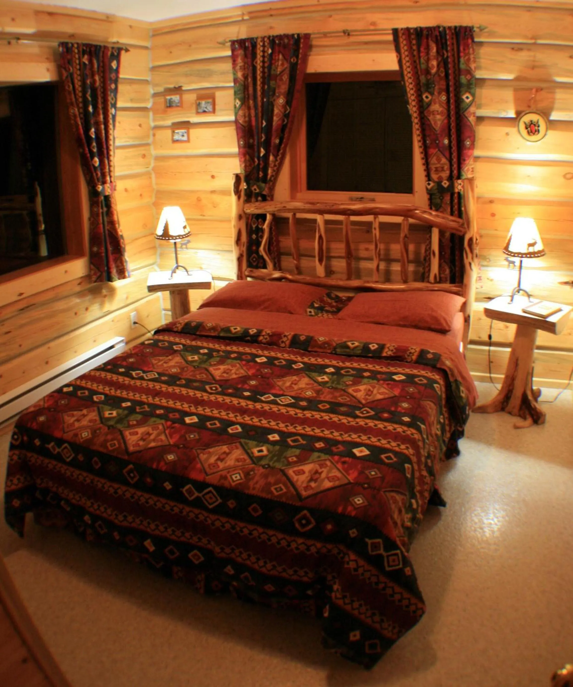 Bedroom, Bed in Mica Mountain Lodge & Log Cabins