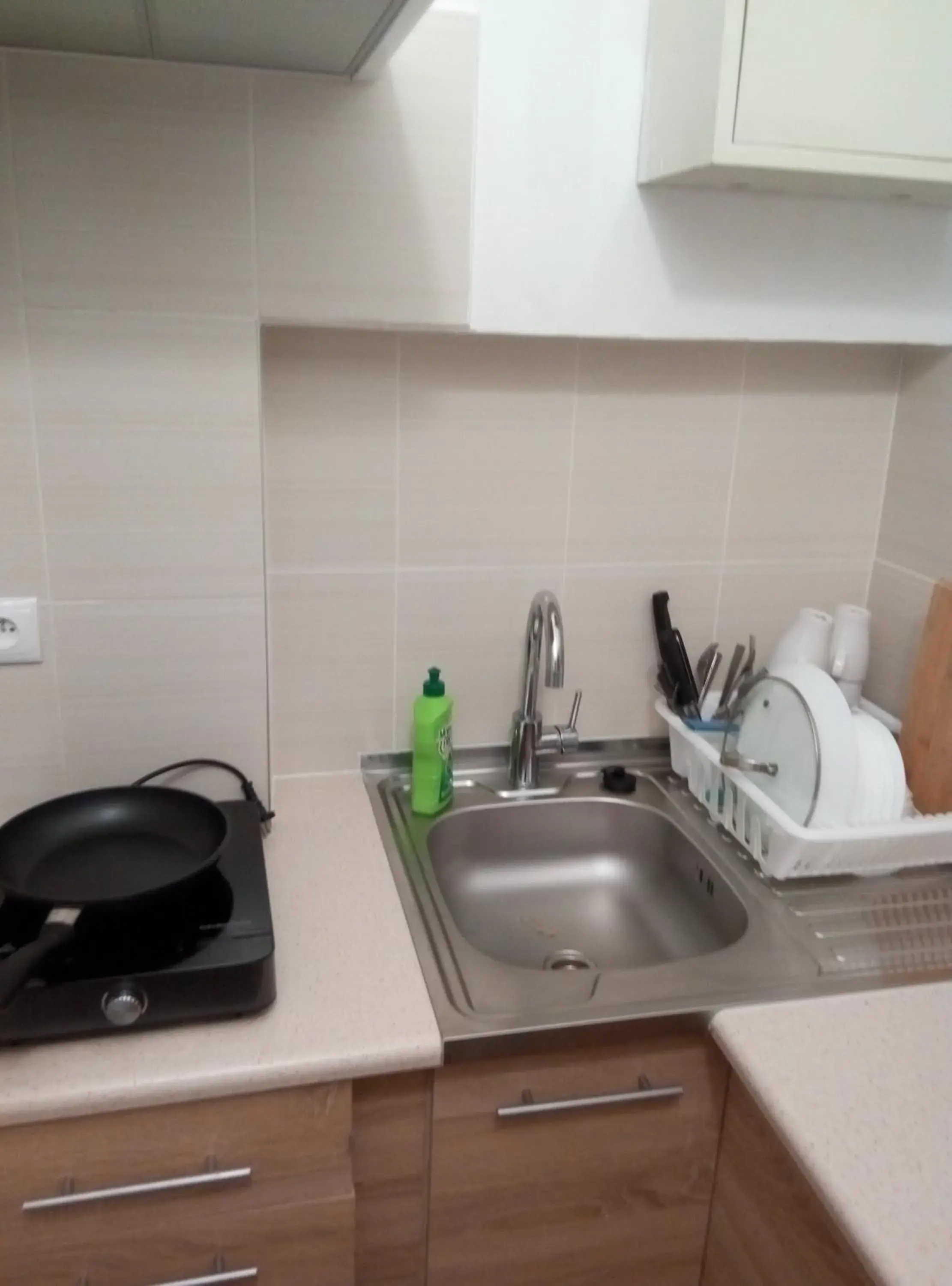 Communal kitchen, Kitchen/Kitchenette in Lorf Hostel&Apartments