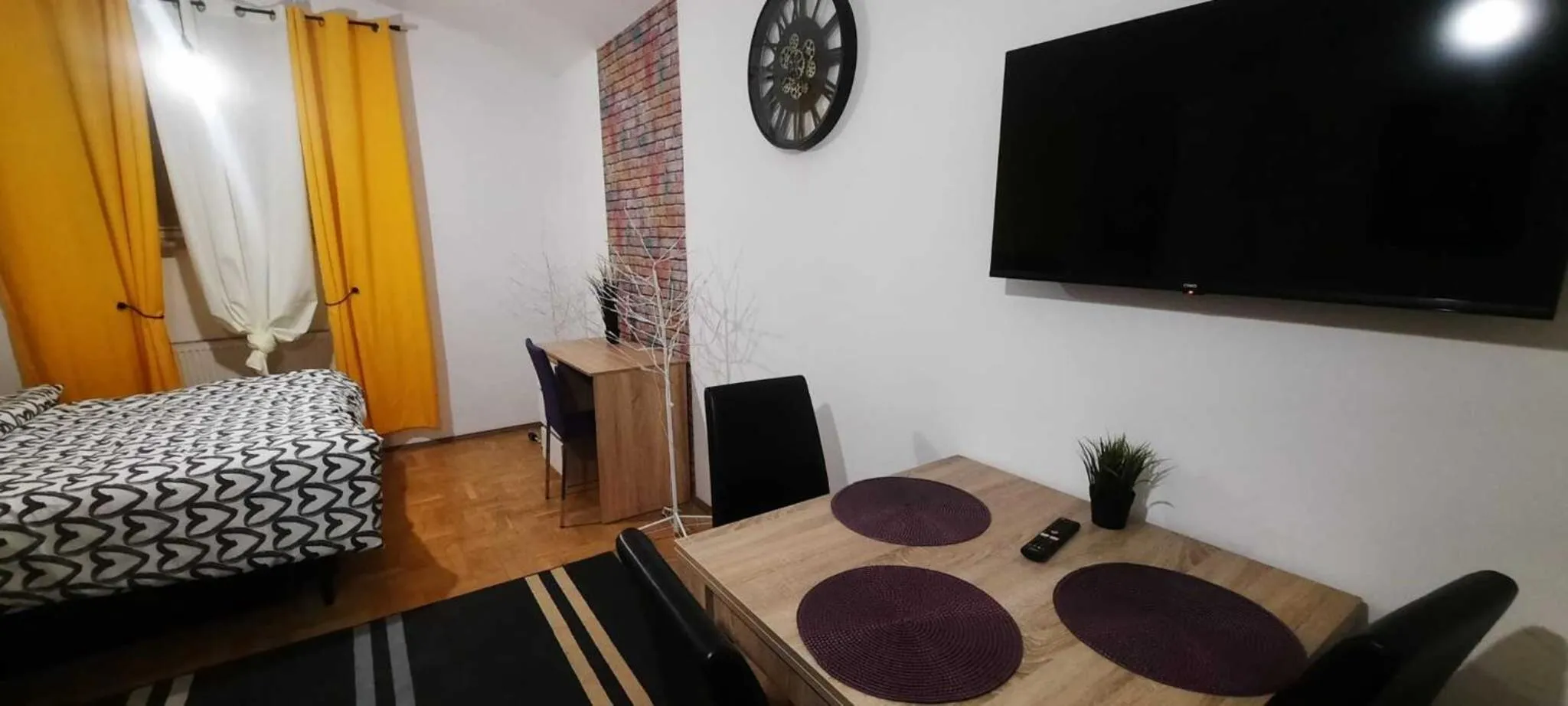 TV and multimedia, Bed in Lorf Hostel&Apartments