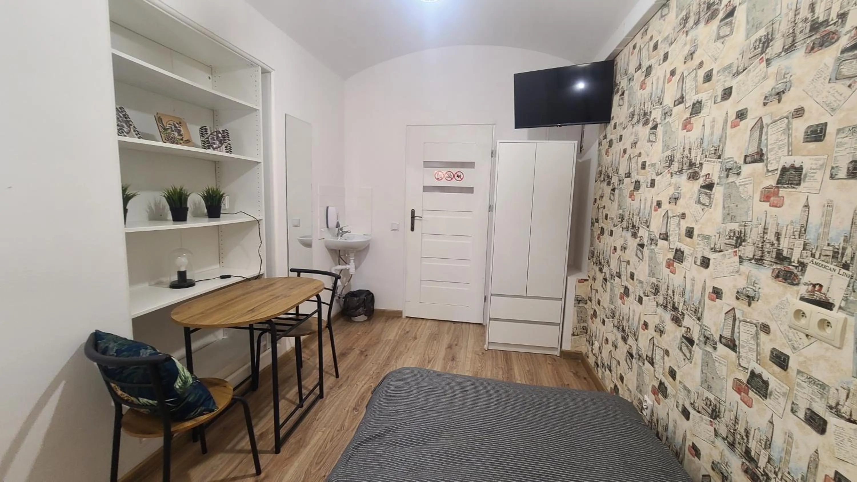 TV and multimedia in Lorf Hostel&Apartments