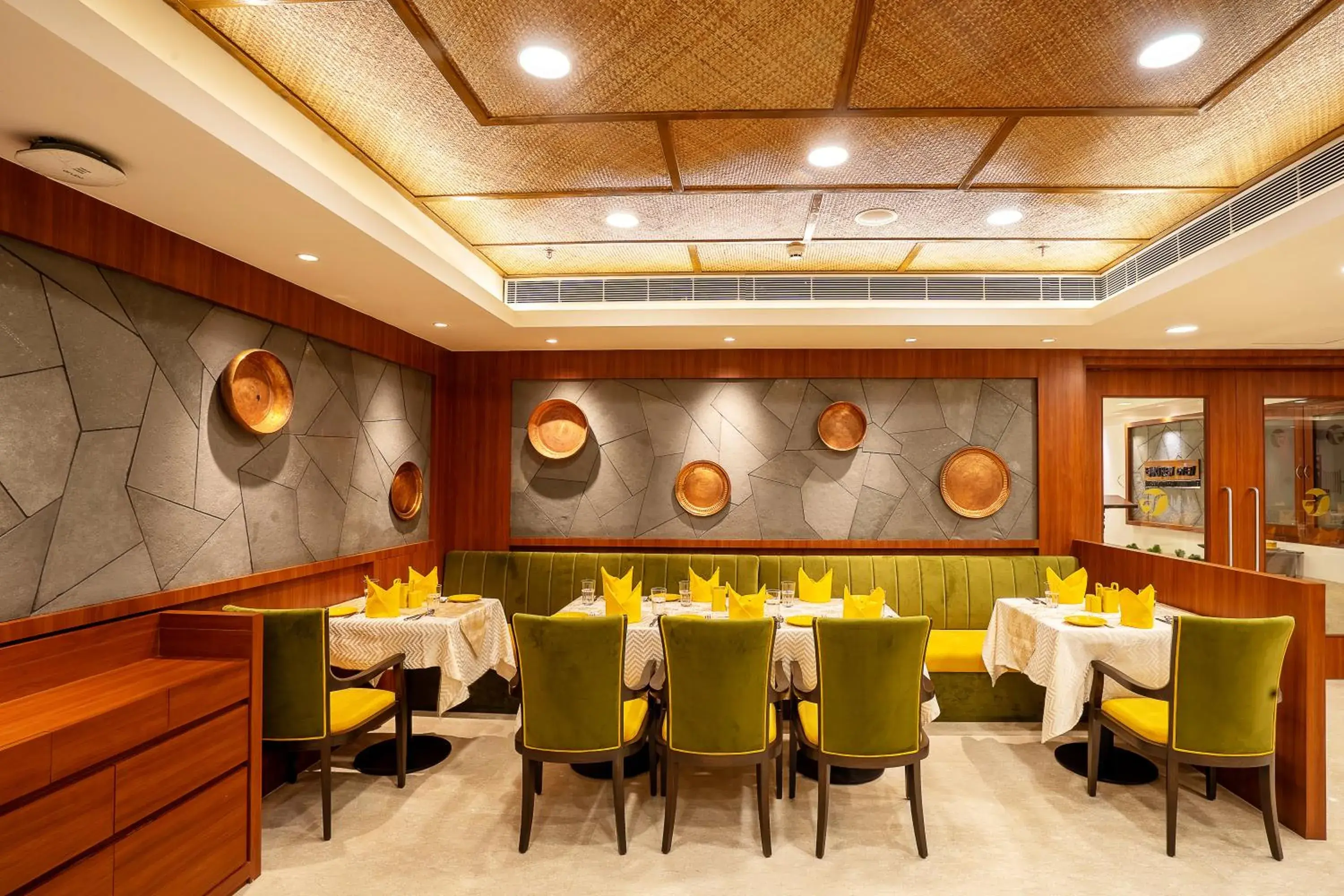 Restaurant/places to eat in Fortune Park Pushpanjali, Durgapur - Member ITC Hotels' Group Restaurant/places to eat in Fortune Park Pushpanjali, Durgapur - Member ITC Hotels' Group