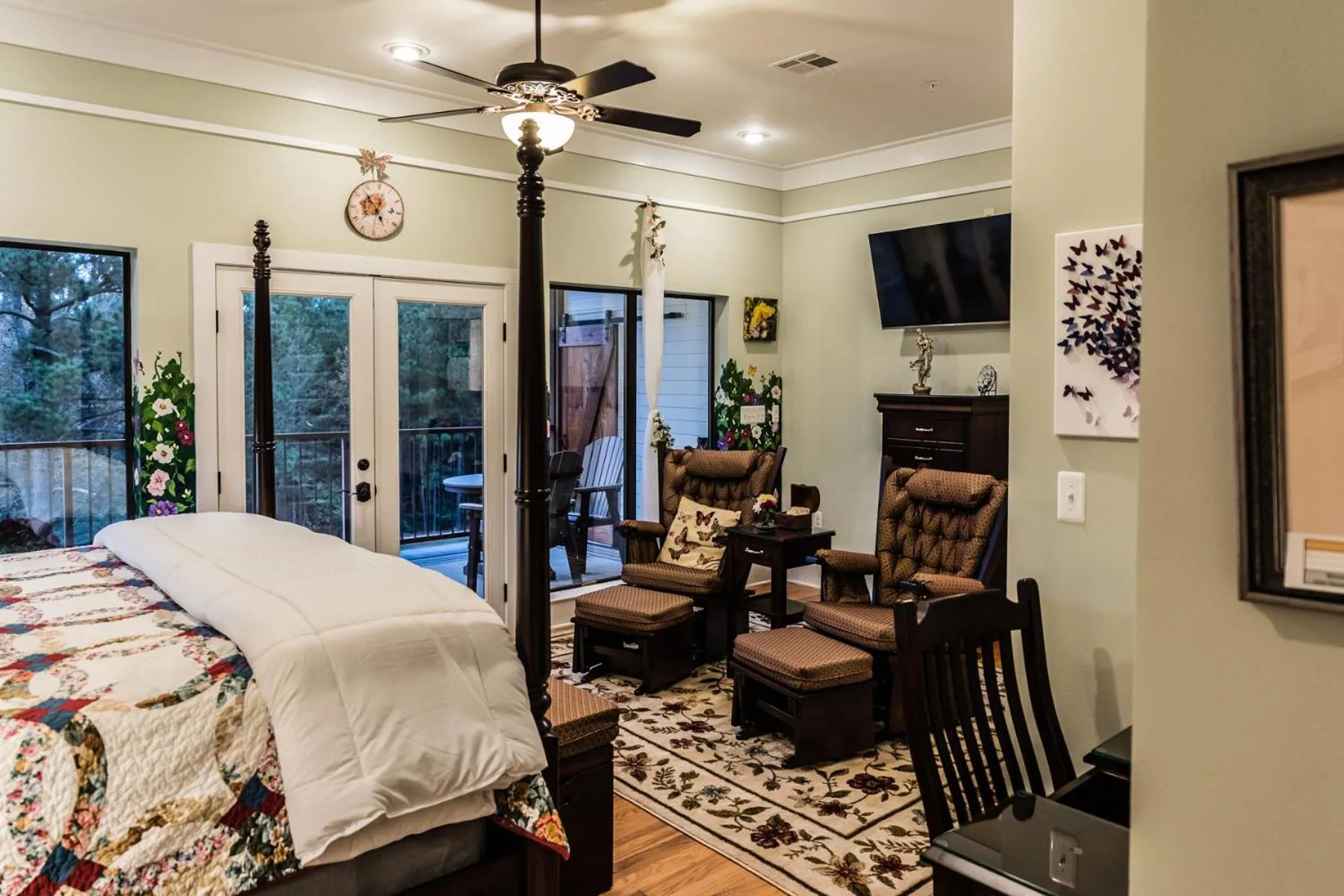 Garden, Bed in Bienvenue Mon Ami Bed and Breakfast