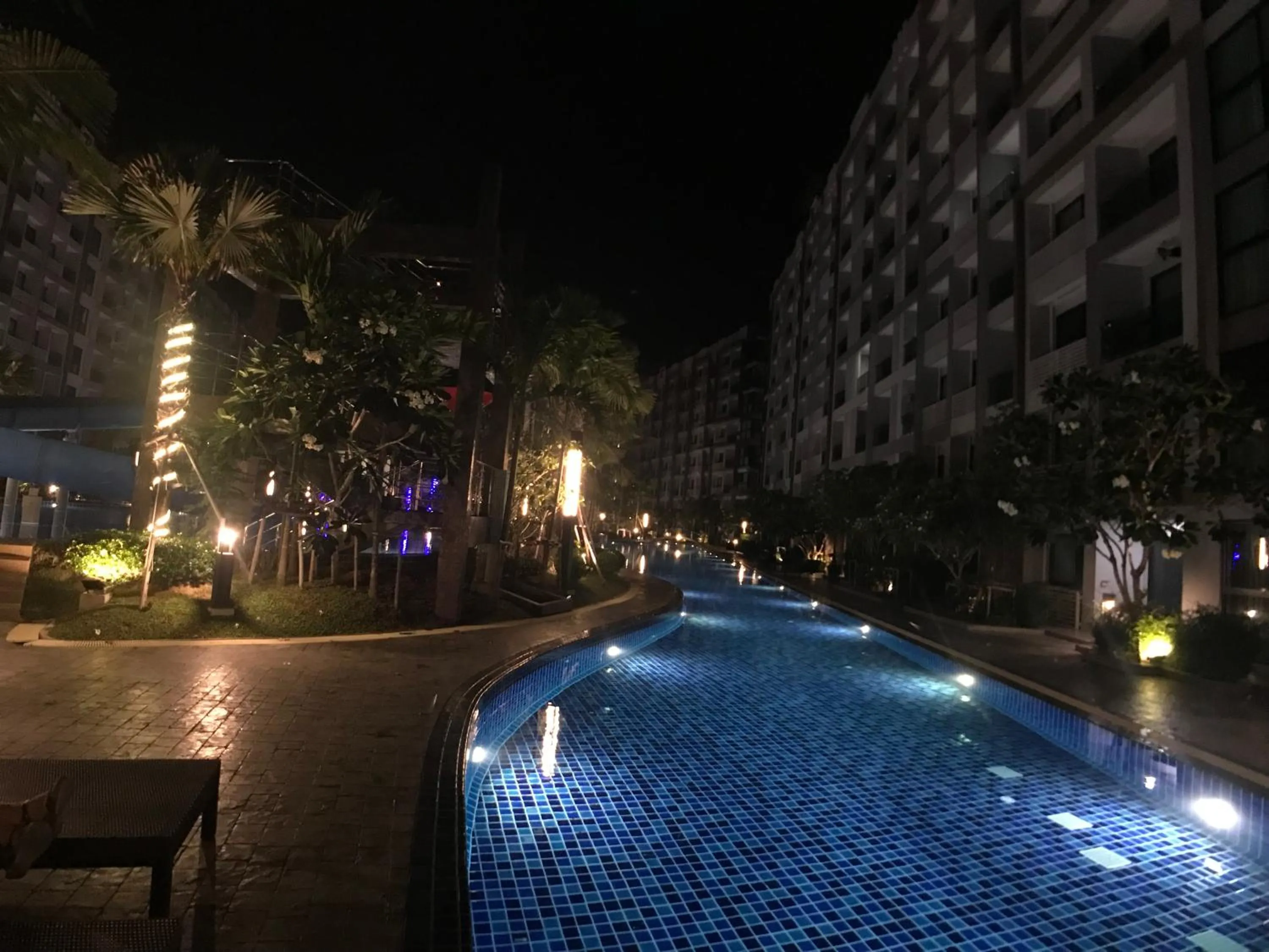 Dusit Grand Park Pool View Room
