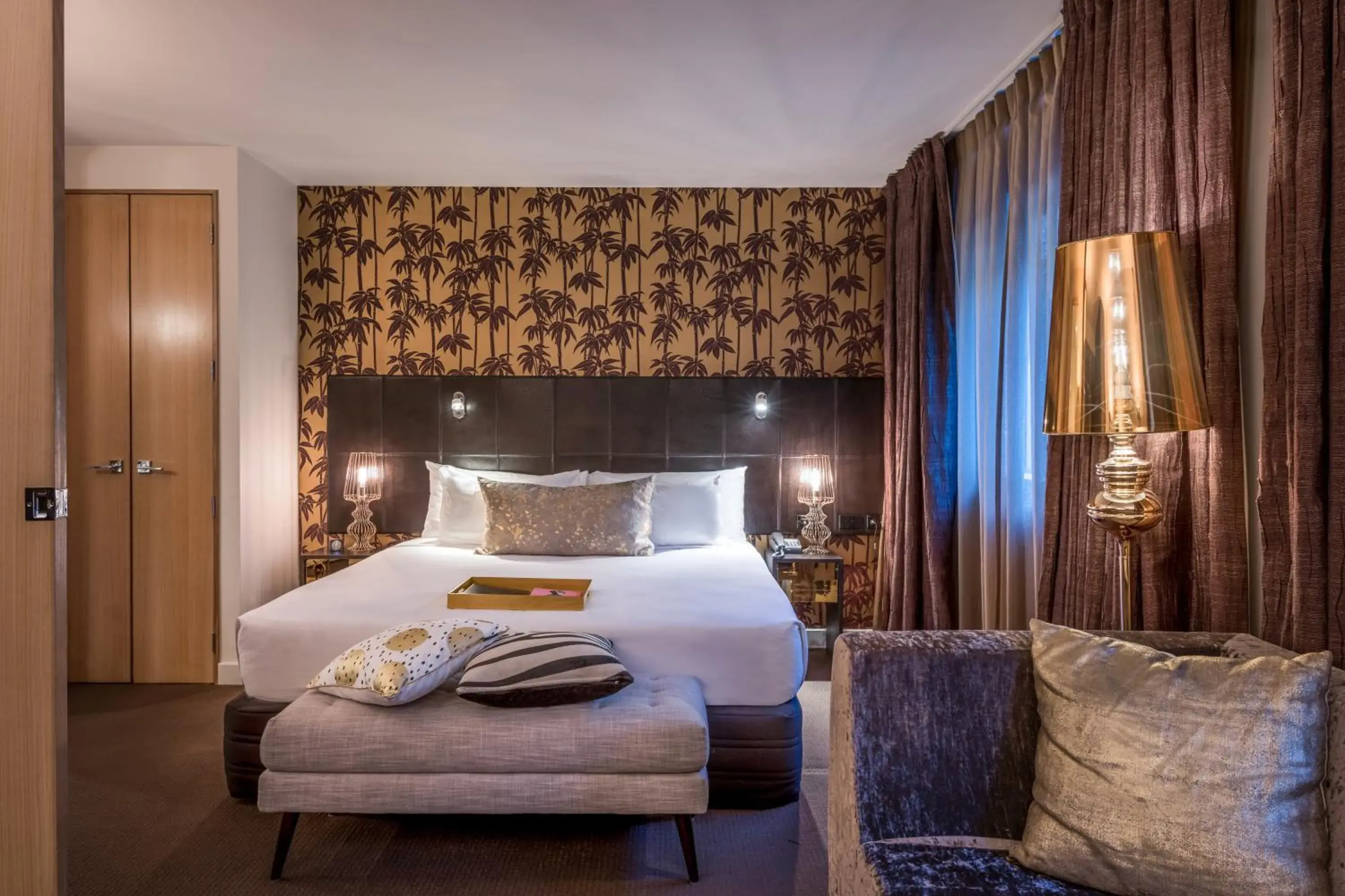 Bedroom, Bed in Museum Apartment Hotel, Independent Collection by EVT Bedroom, Bed in Museum Apartment Hotel, Independent Collection by EVT