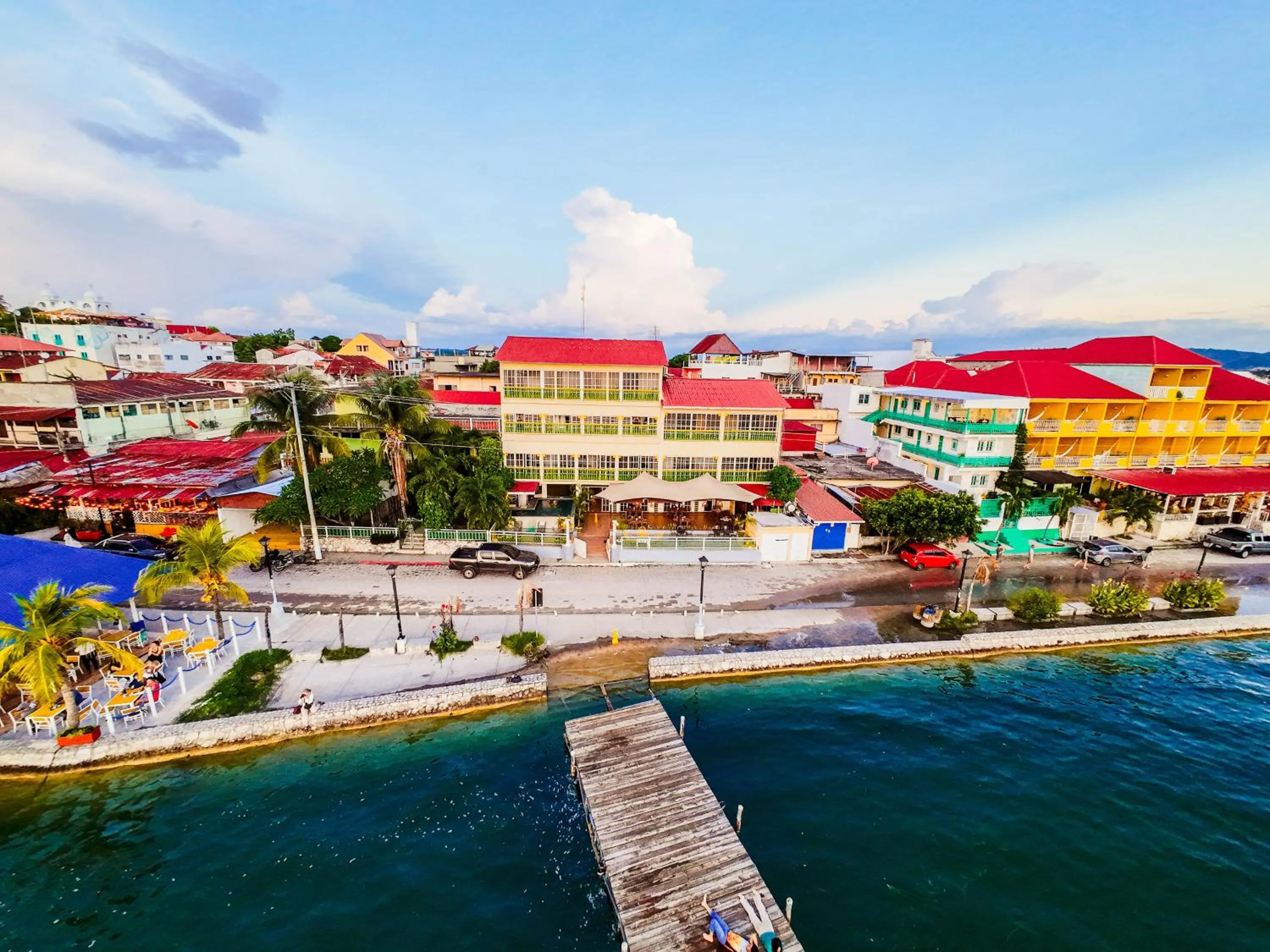 Facade/entrance in Hotel Peten
