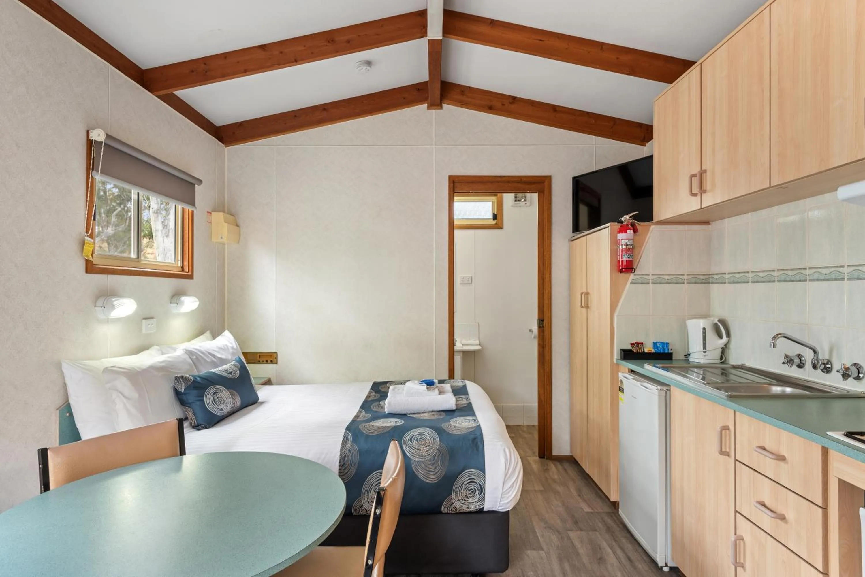 View (from property/room), Bed in Discovery Parks - Clare