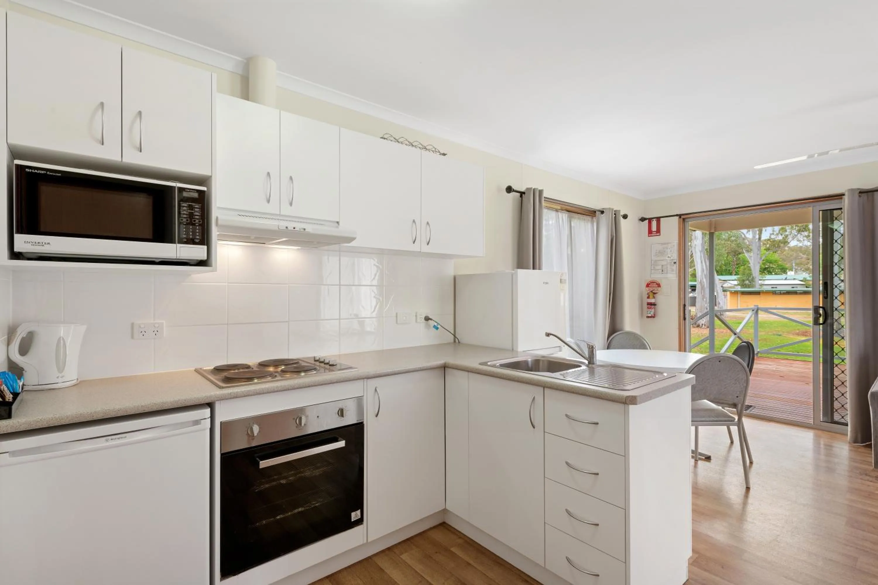 Kitchen or kitchenette in Discovery Parks - Clare