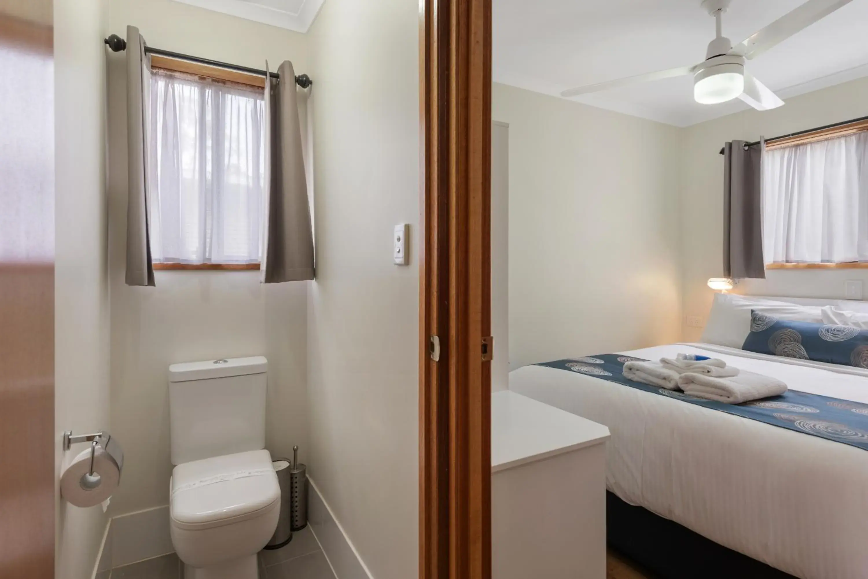 Toilet, Bed in Discovery Parks - Clare Toilet, Bed in Discovery Parks - Clare