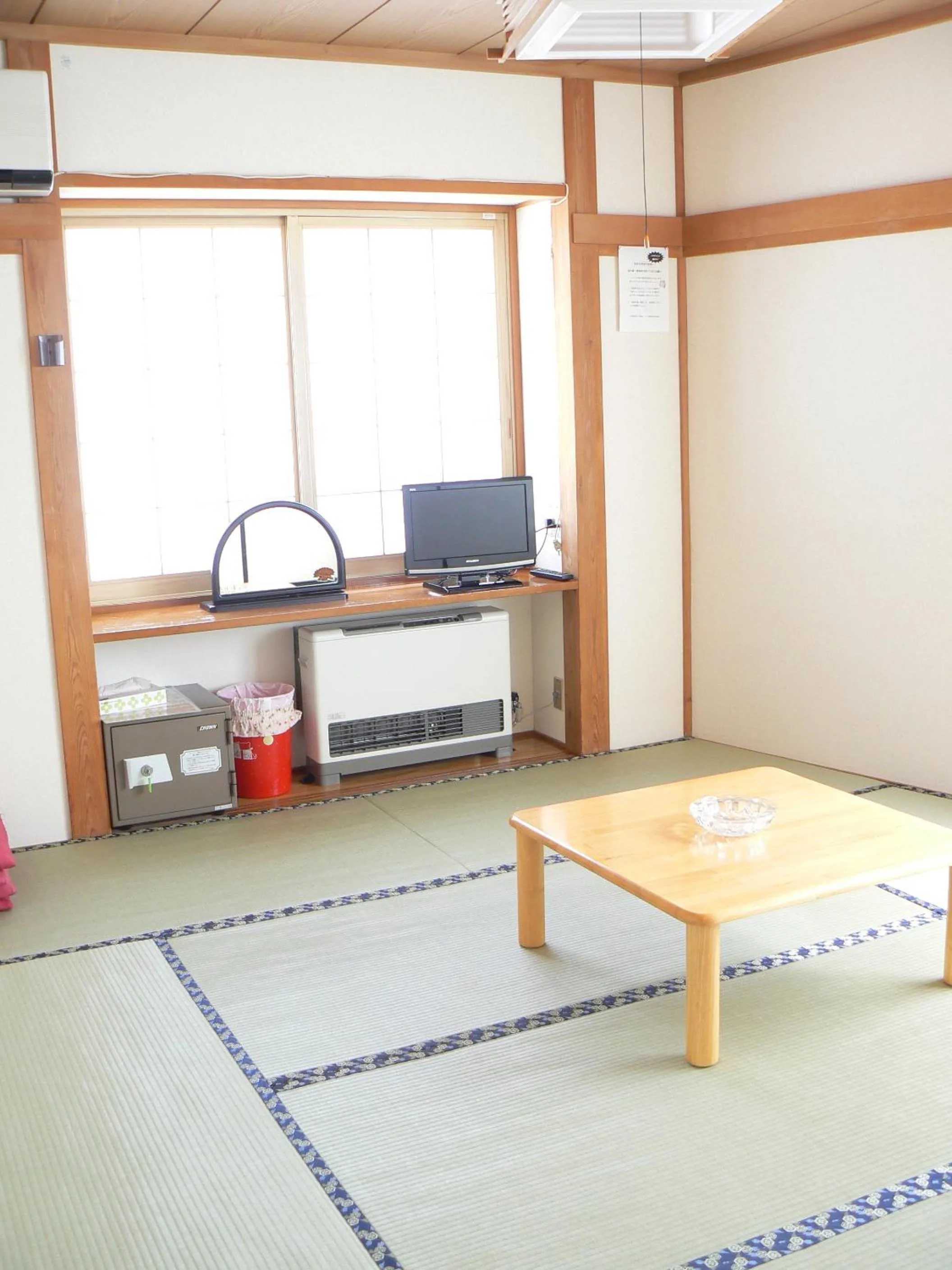 Photo of the whole room in Fureai No Yado Yasuragi