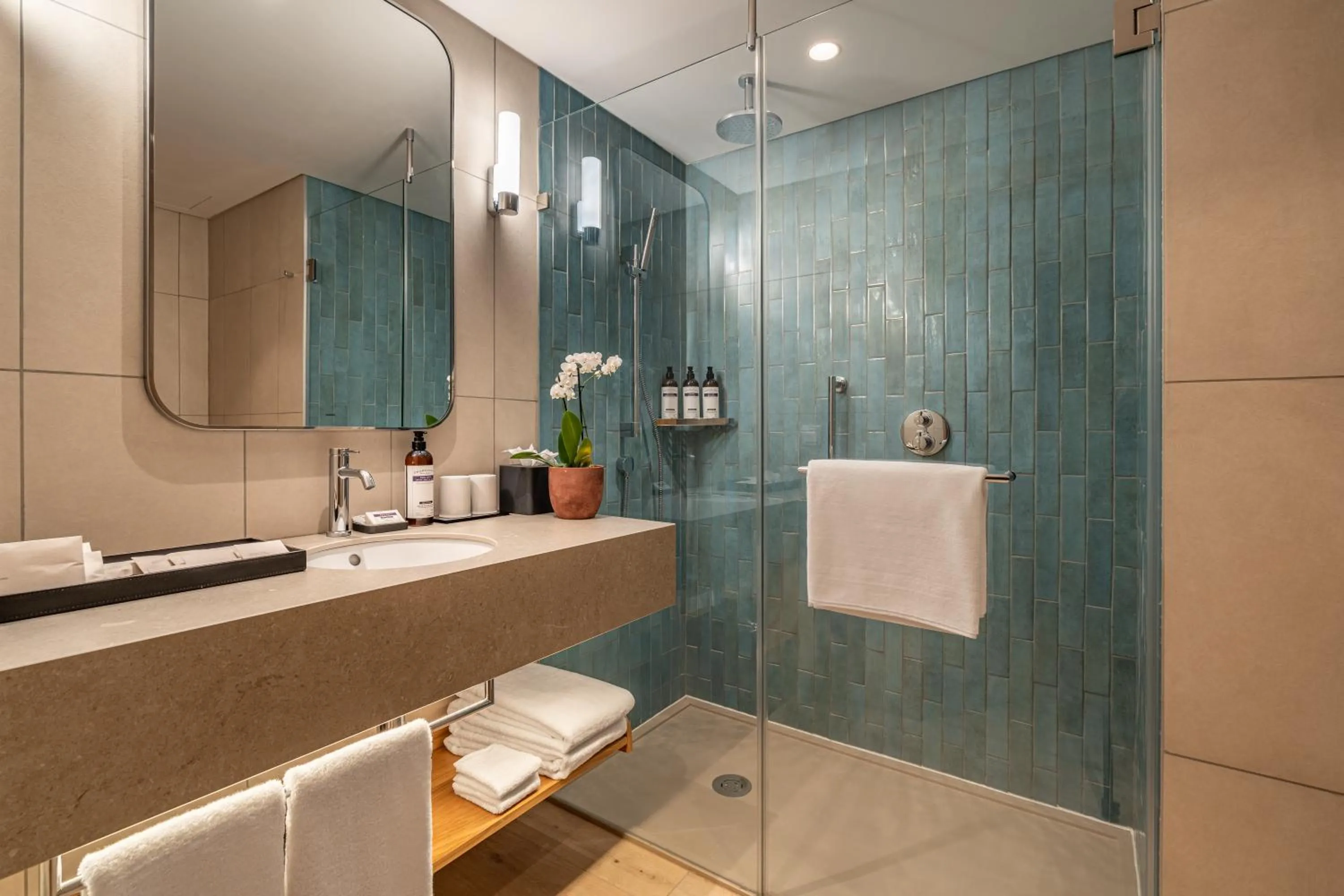 Shower in Hyatt Regency Vilamoura Algarve