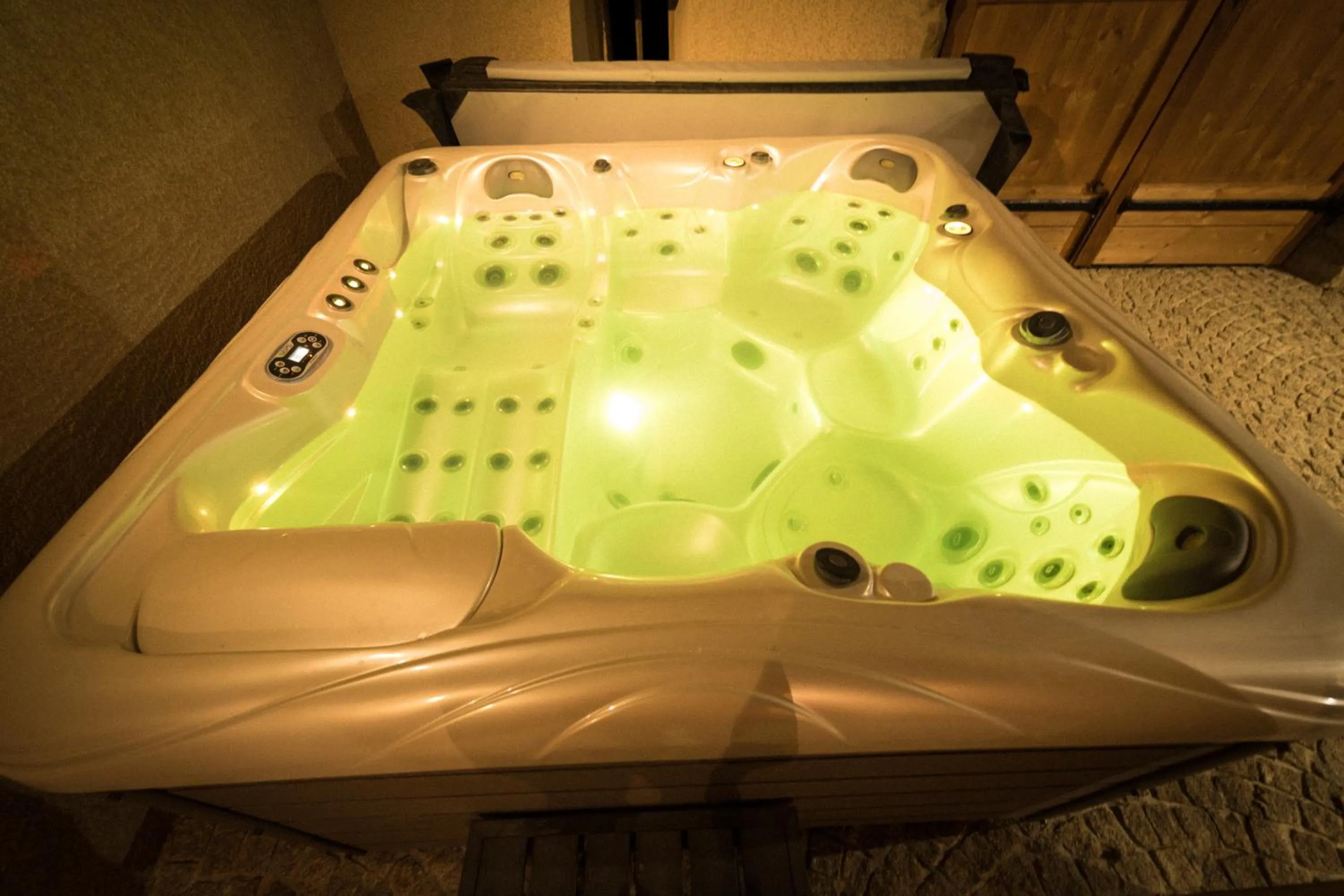 Spa and wellness centre/facilities in la bastide de l'adrech