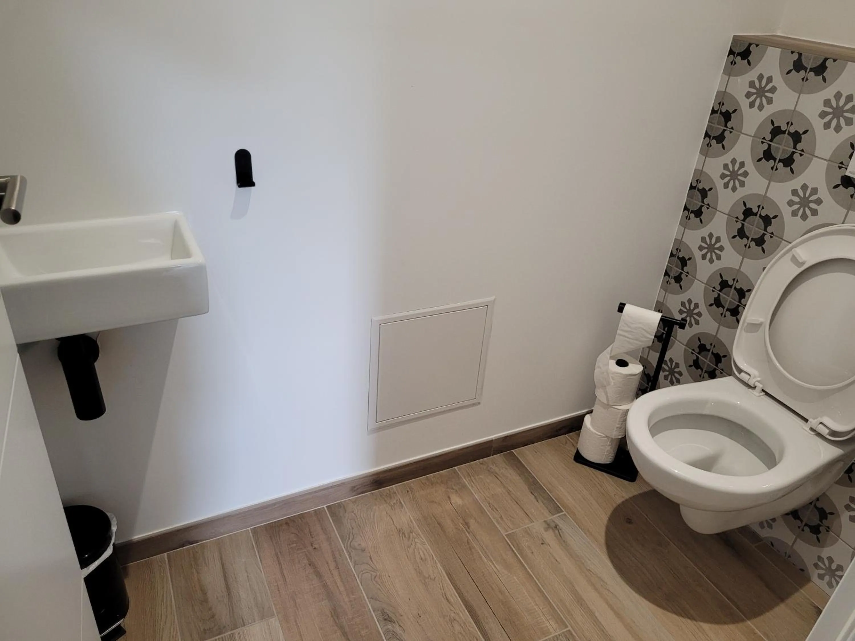 Toilet in la bastide de l'adrech