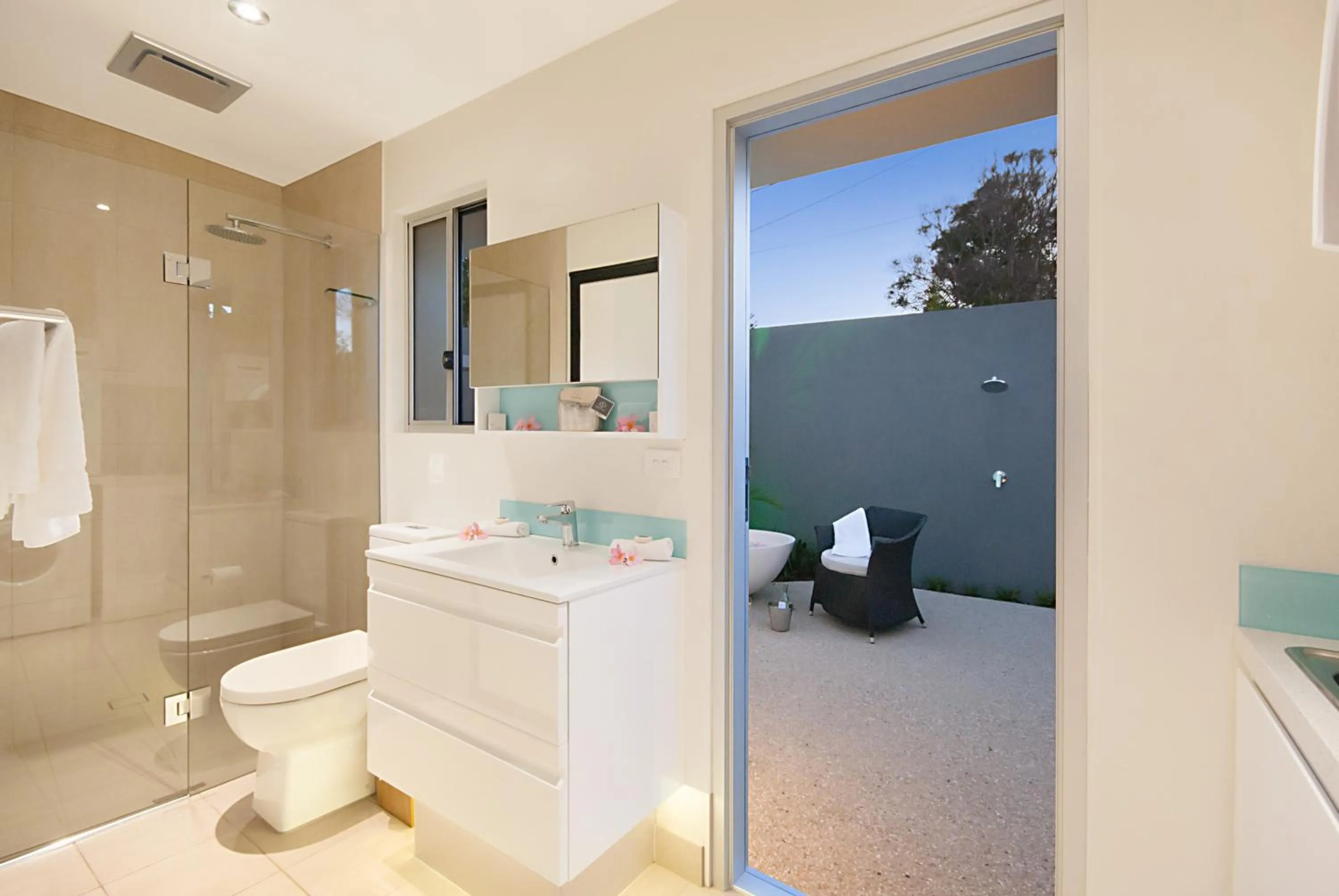 Bathroom in Cavvanbah - Byron Bay