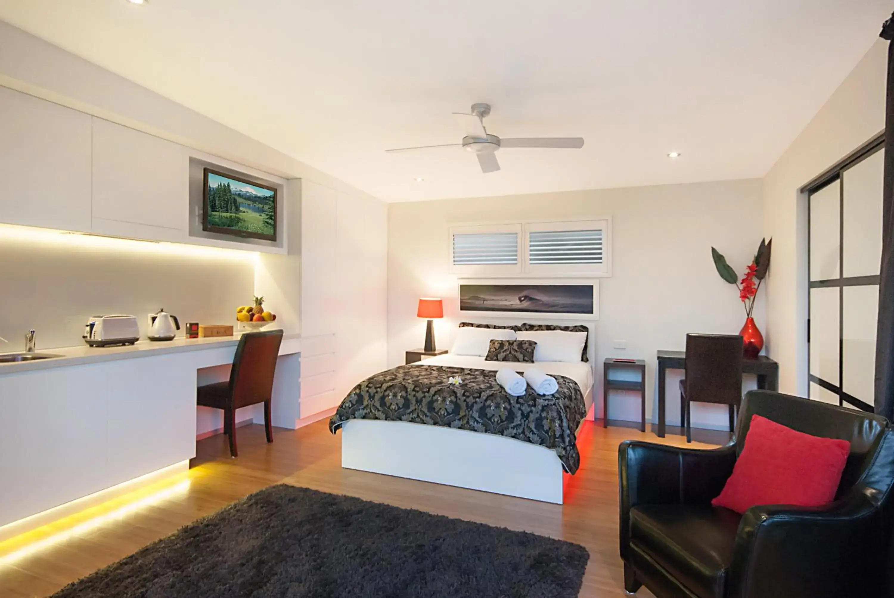 Photo of the whole room, Bed in Cavvanbah - Byron Bay