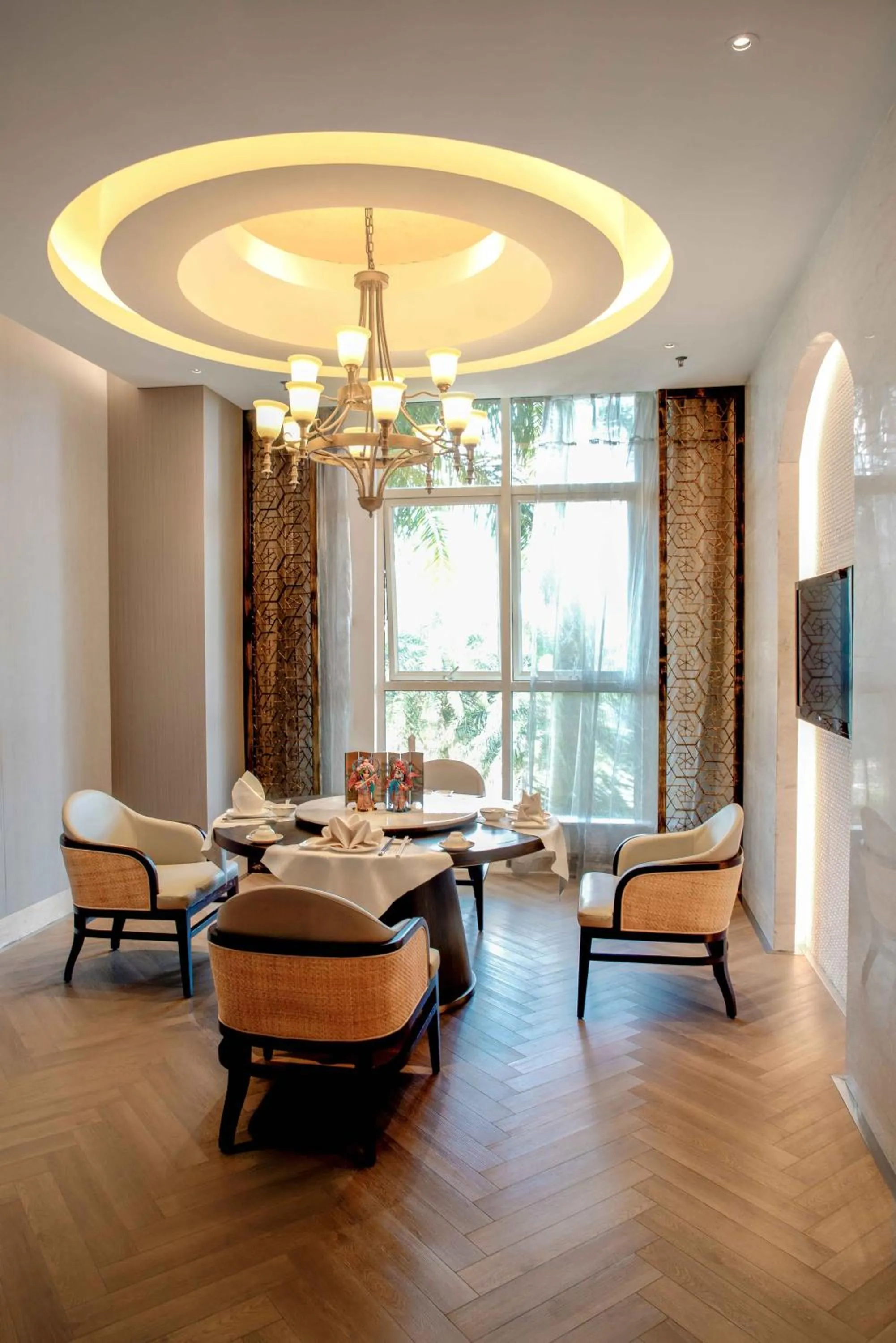 Restaurant/places to eat in Pullman Haikou