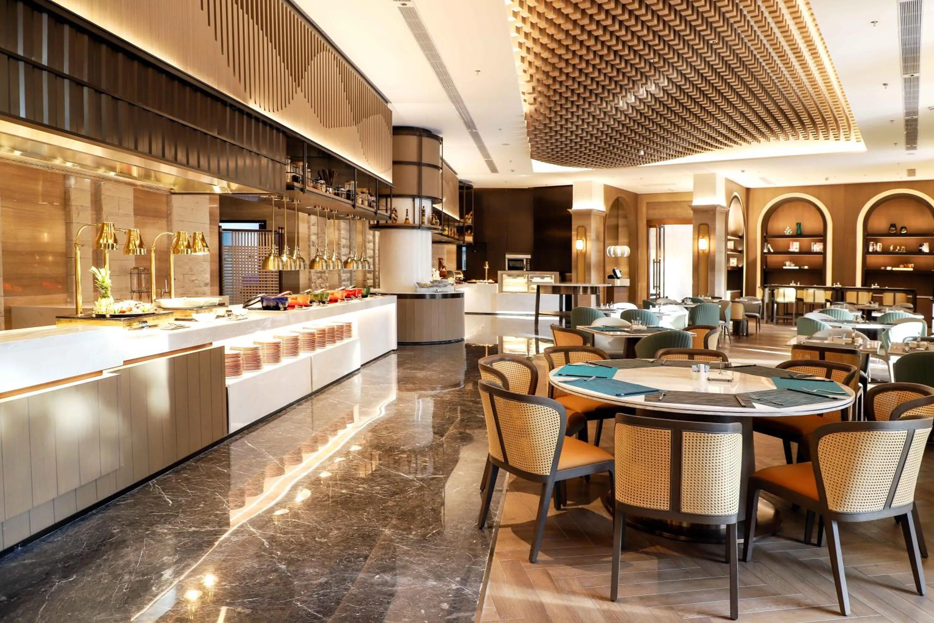 Restaurant/places to eat in Pullman Haikou