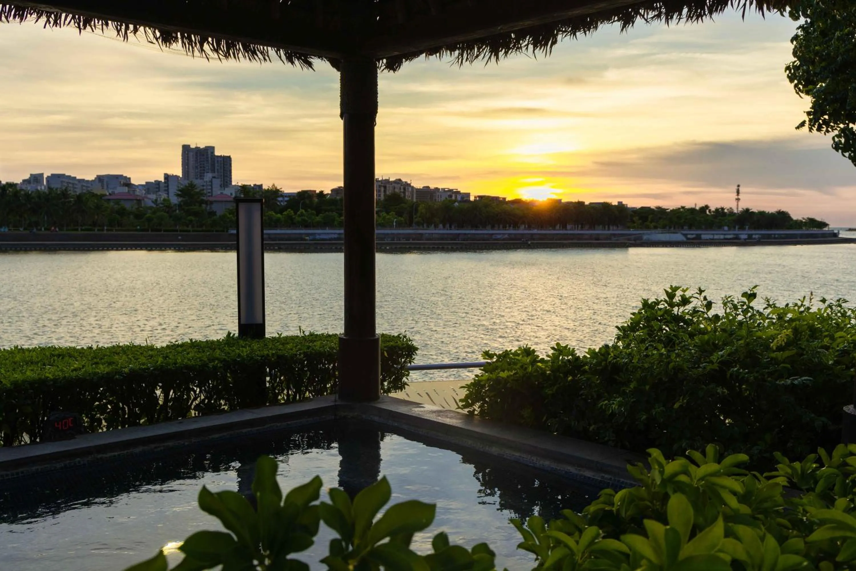 Hot Spring Bath in Pullman Haikou