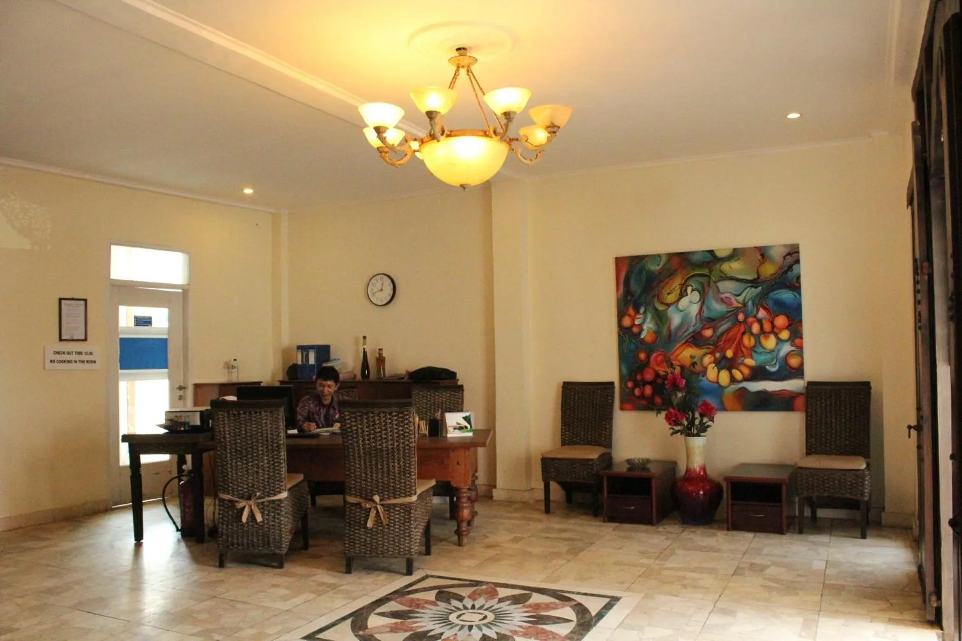 Lobby or reception in 77 Sunset Plaza